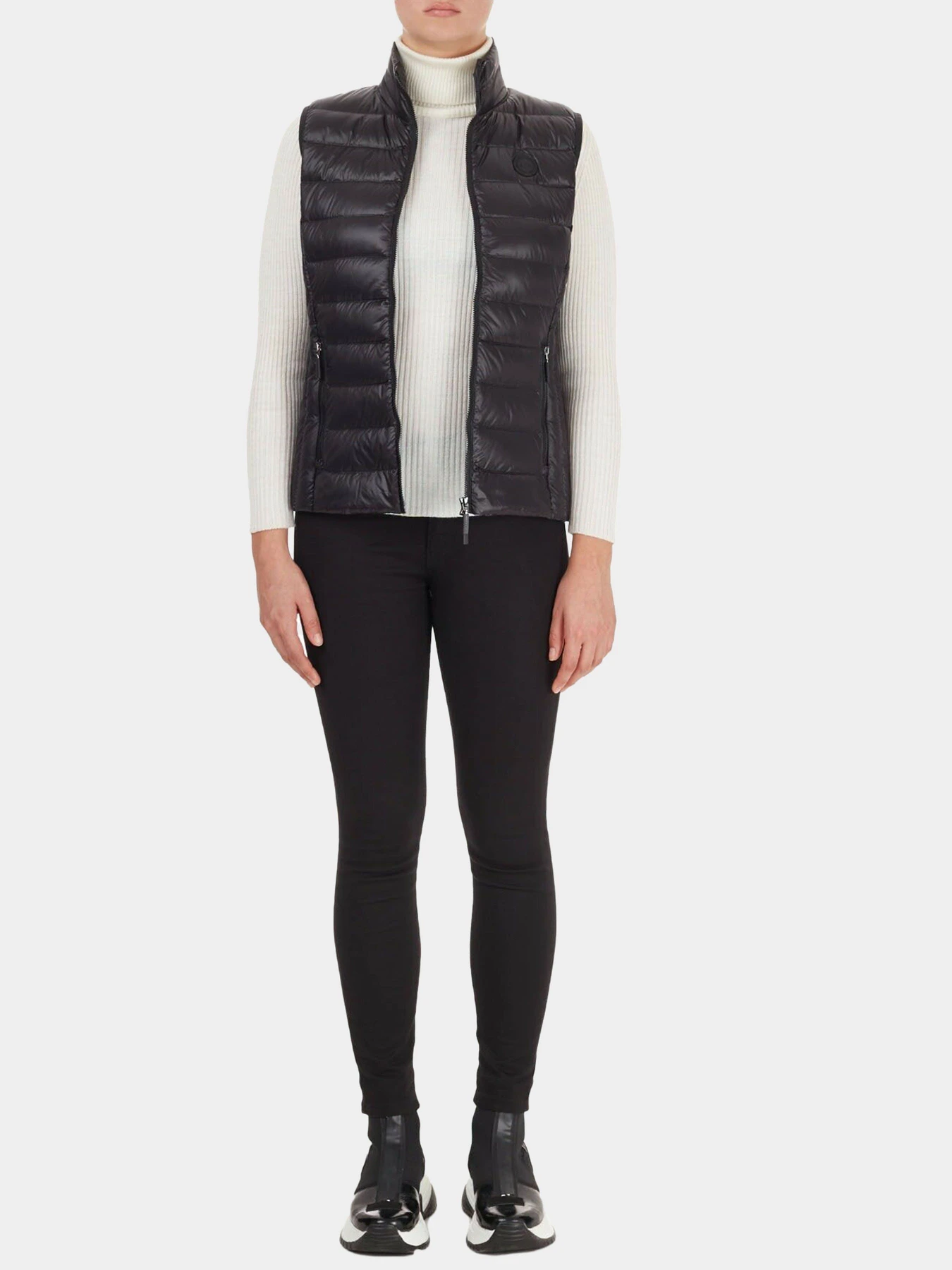 Куртки та дублянки Armani Exchange модель 8NYQ01-YNM4Z-1200 Куртки та дублянки Armani Exchange модель 8NYQ01-YNM4Z-1200 Фото