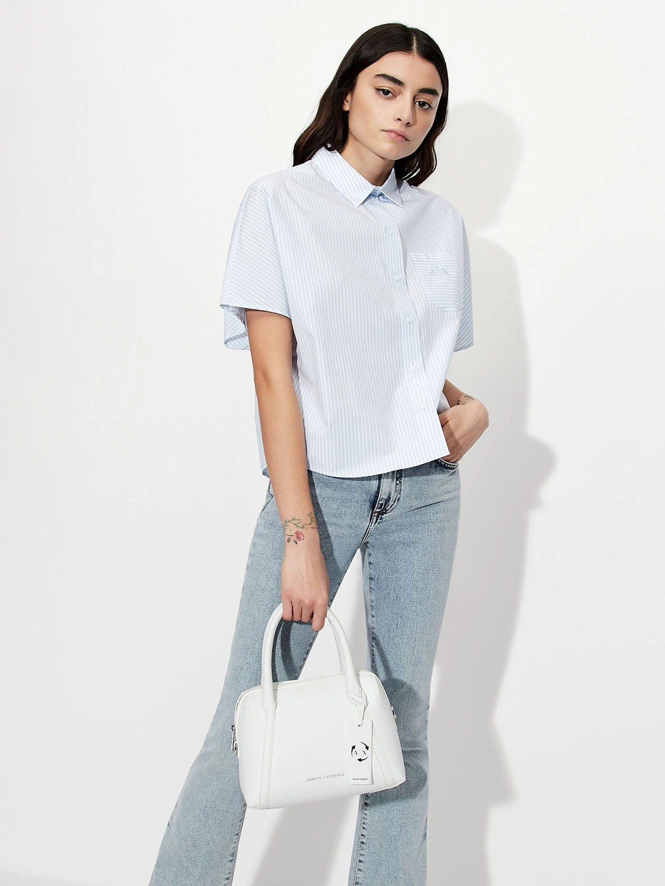 Рубашки Armani Exchange модель 3KYC12-YNV7Z-9159 Рубашки Armani Exchange модель 3KYC12-YNV7Z-9159 Фото