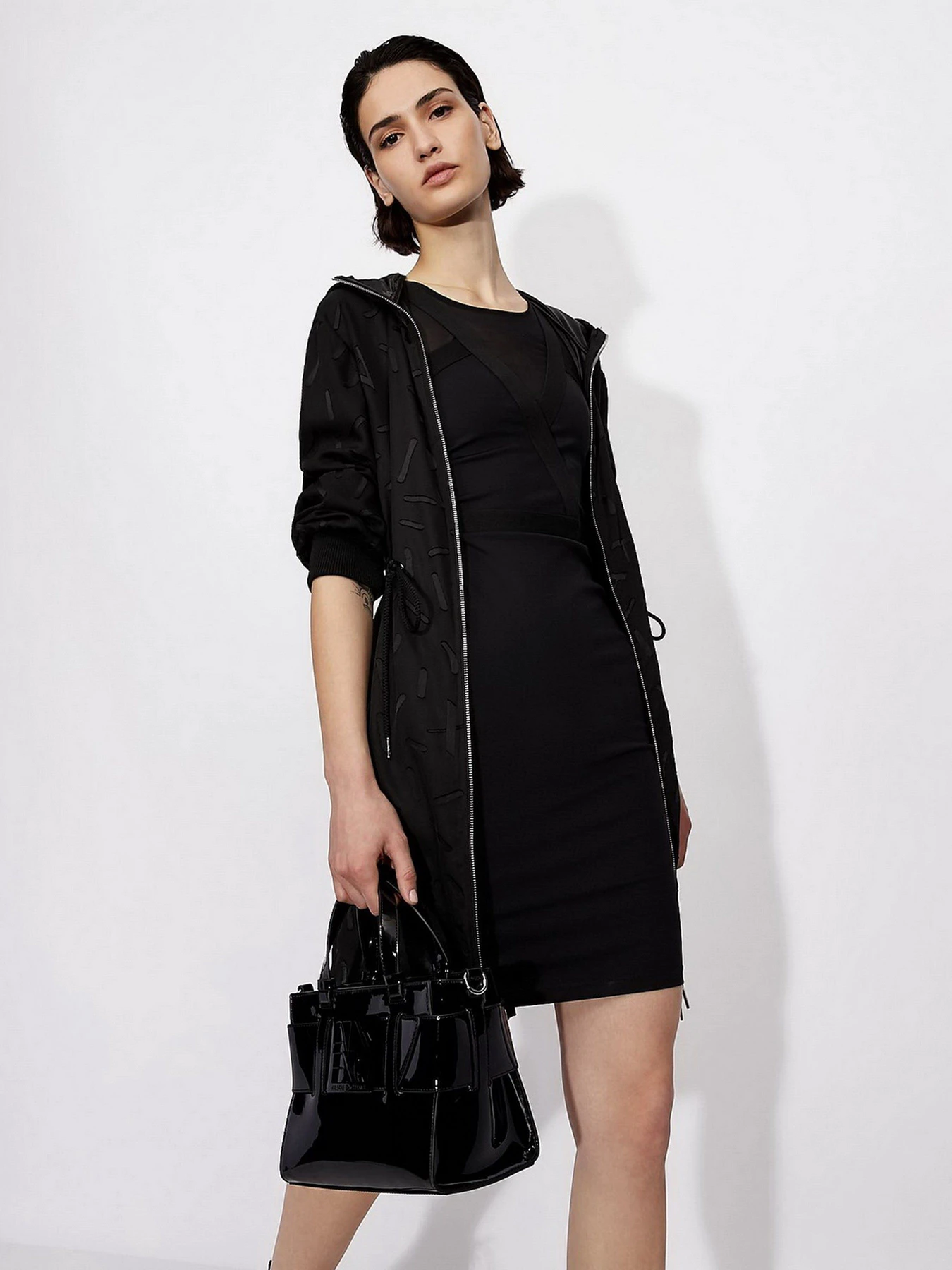 Платья Armani Exchange модель 6KYAEA-YJ4RZ-1200 Платья Armani Exchange модель 6KYAEA-YJ4RZ-1200 Фото
