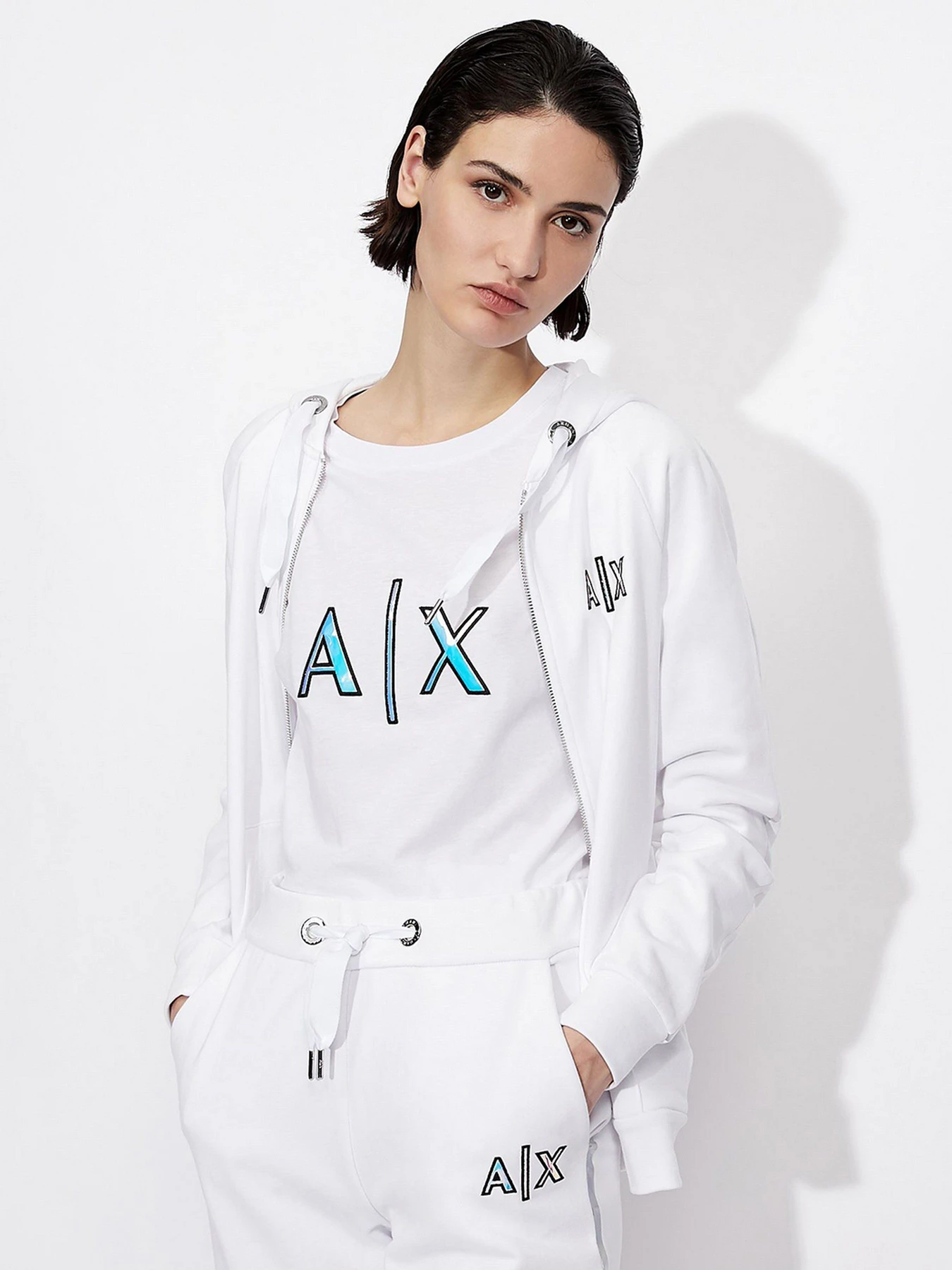 Худи и свитшоты Armani Exchange модель 6KYM66-YJ8RZ-1100 Худи и свитшоты Armani Exchange модель 6KYM66-YJ8RZ-1100 Фото
