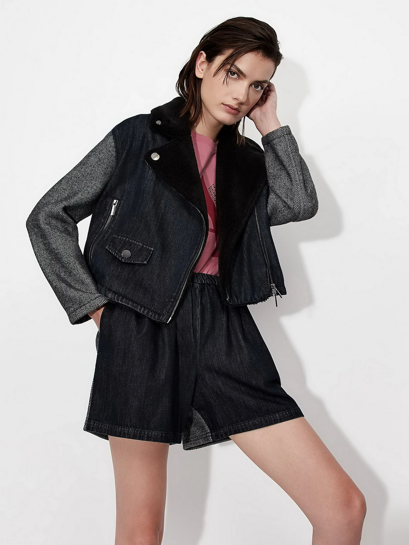 Шорты Armani Exchange модель 6KYS33-Y1EBZ-1500 Шорты Armani Exchange модель 6KYS33-Y1EBZ-1500 Фото