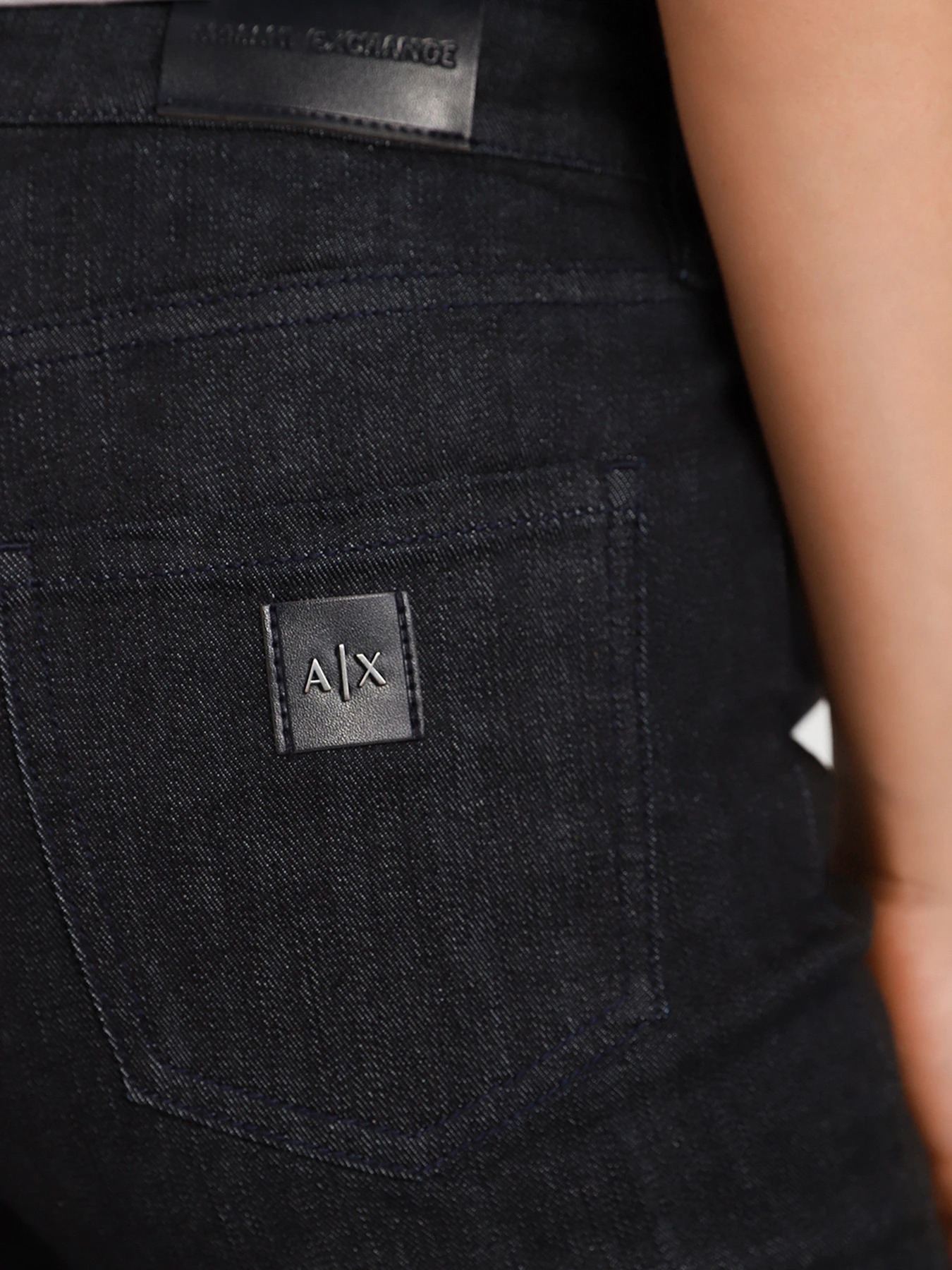 Джинсы Armani Exchange Slim модель 8NYJ45-Y1TDZ-1500 Джинсы Armani Exchange Slim модель 8NYJ45-Y1TDZ-1500 Фото