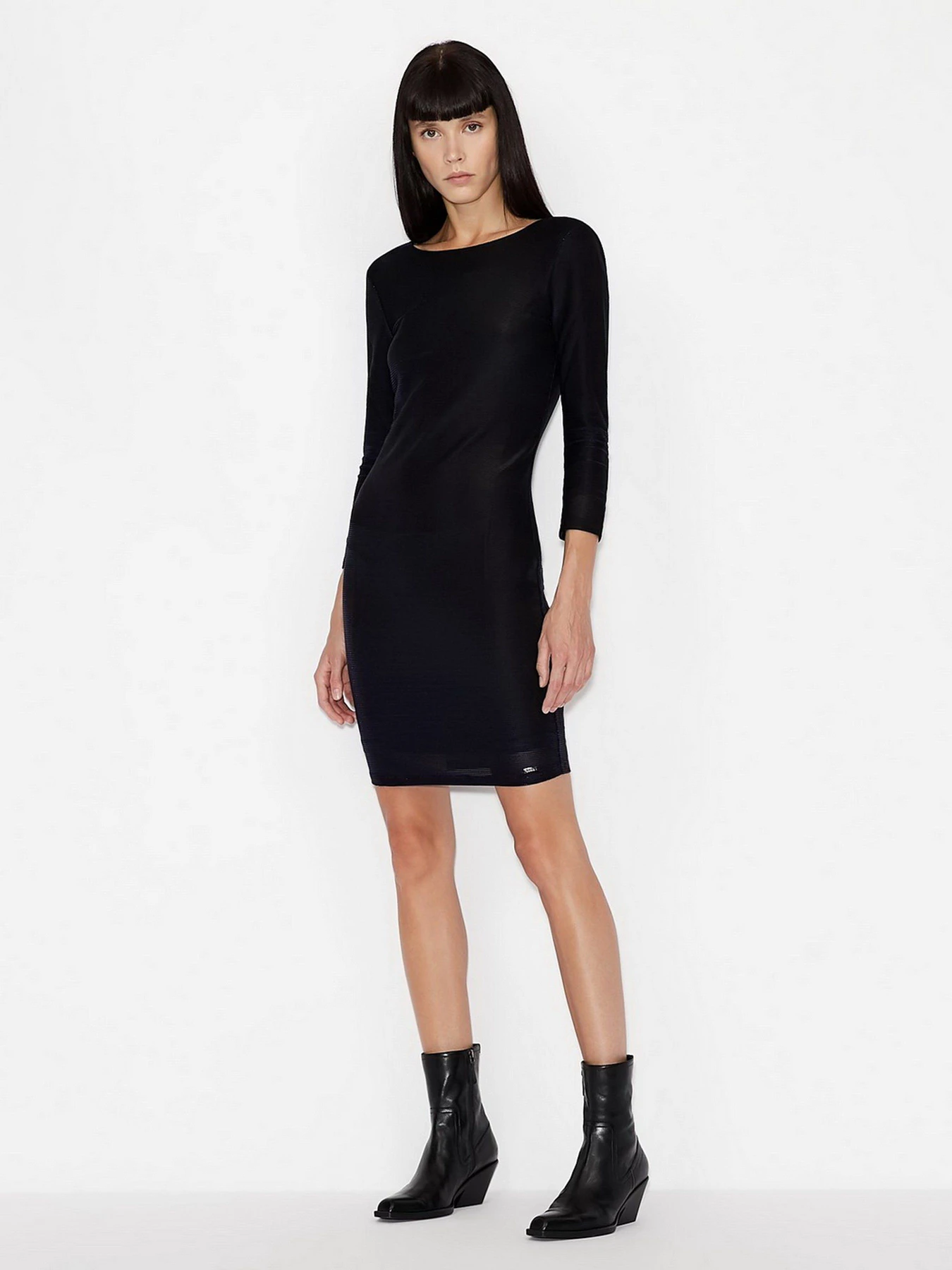Сукні Armani Exchange модель 6KYA80-YJ1SZ-15AE Сукні Armani Exchange модель 6KYA80-YJ1SZ-15AE Фото