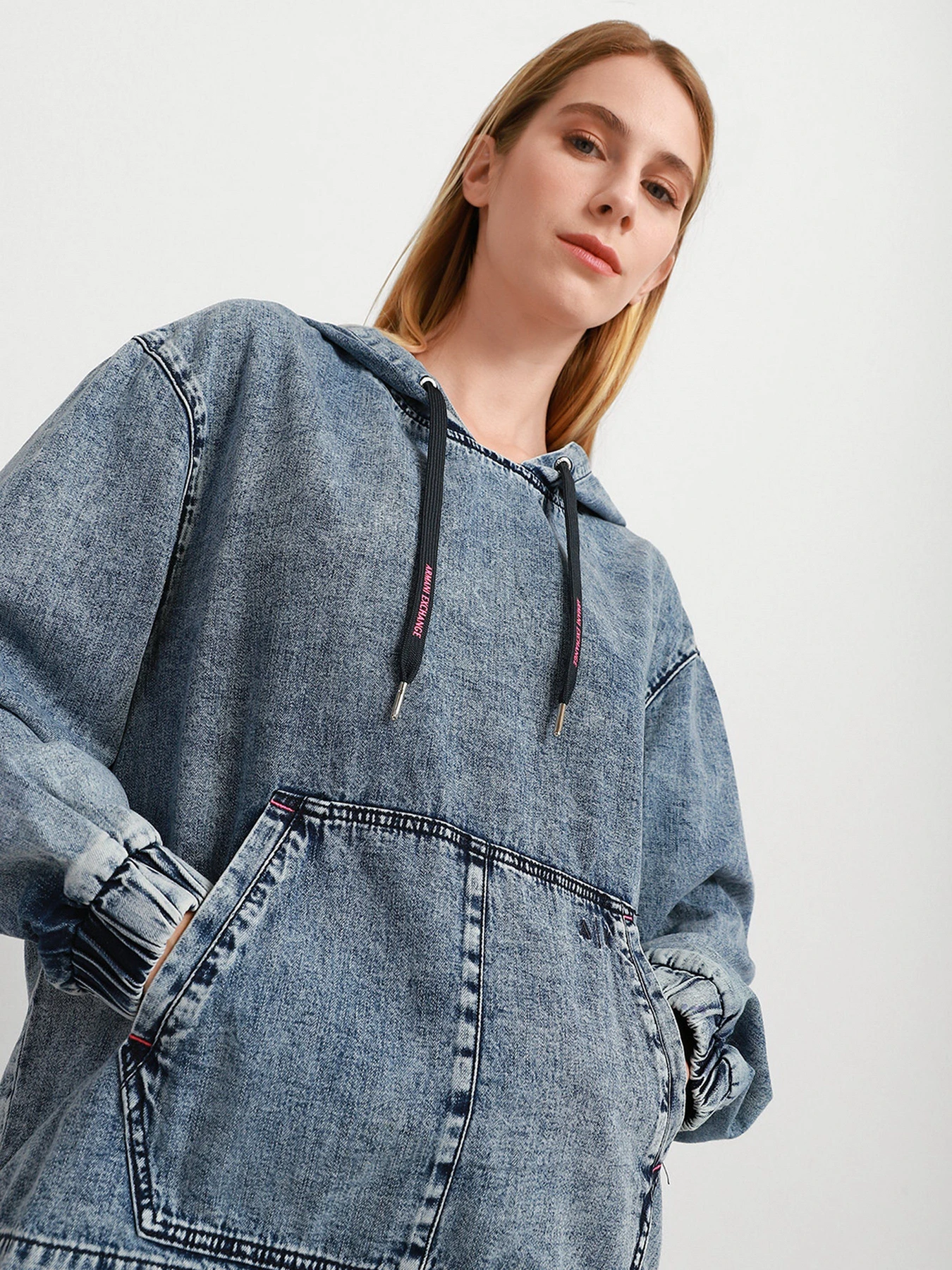 Куртки и дубленки Armani Exchange модель 6KYH35-Y1EDZ-1500 Куртки и дубленки Armani Exchange модель 6KYH35-Y1EDZ-1500 Фото