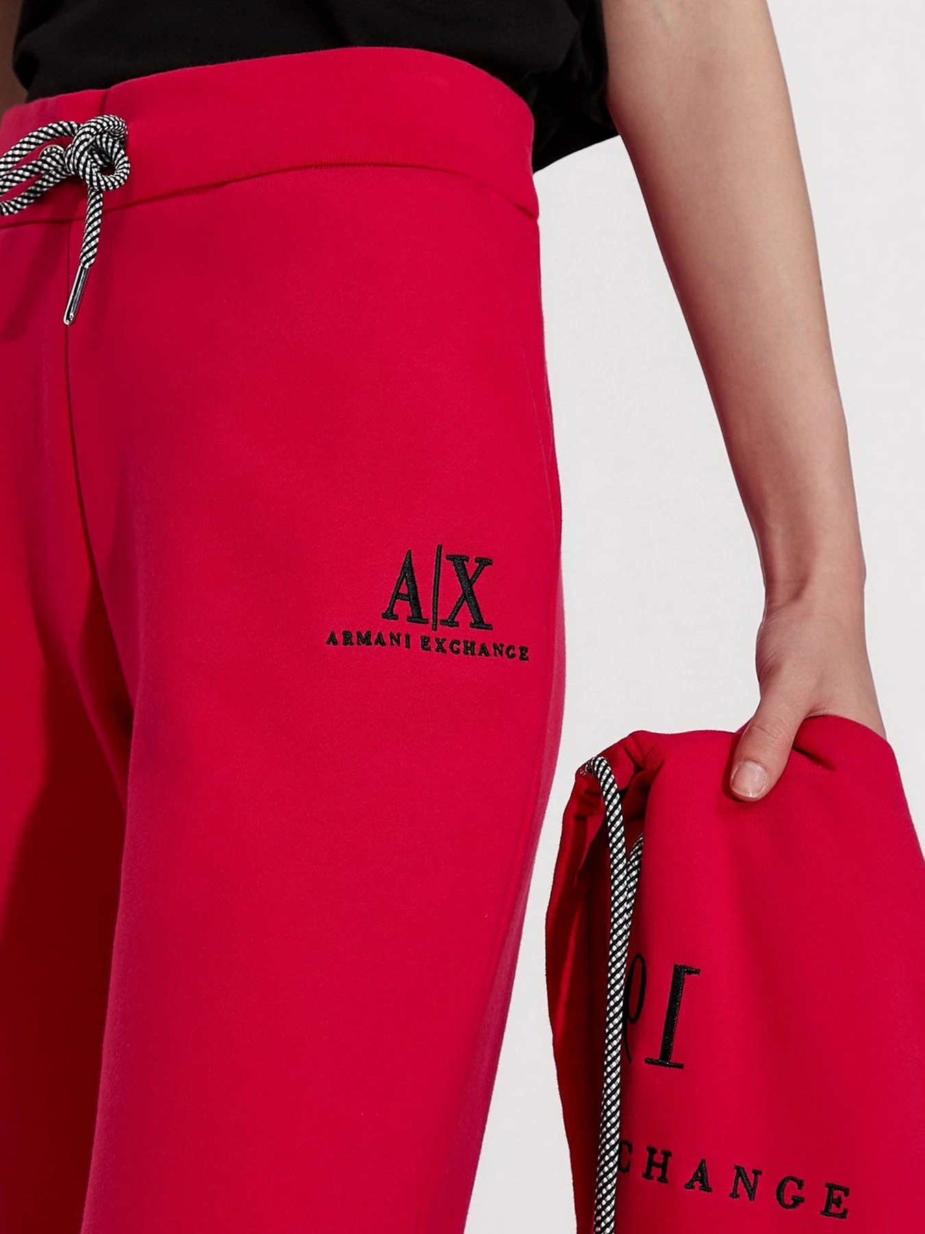 Брюки Armani Exchange модель 6KYP82-YJ3NZ-1492 Брюки Armani Exchange модель 6KYP82-YJ3NZ-1492 Фото