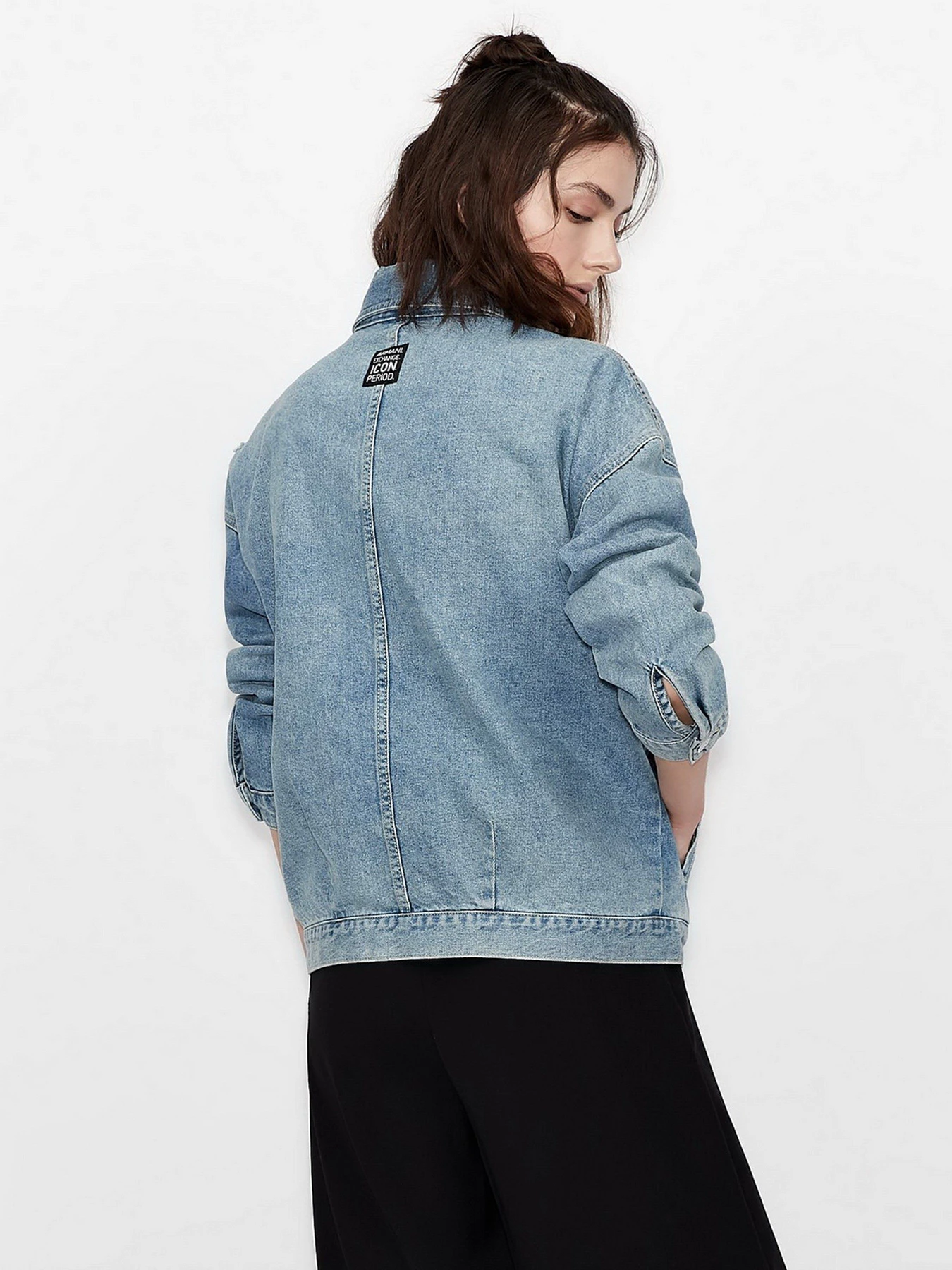 Куртки и дубленки Armani Exchange модель 8NYB30-Y2AAZ-150A Куртки и дубленки Armani Exchange модель 8NYB30-Y2AAZ-150A Фото