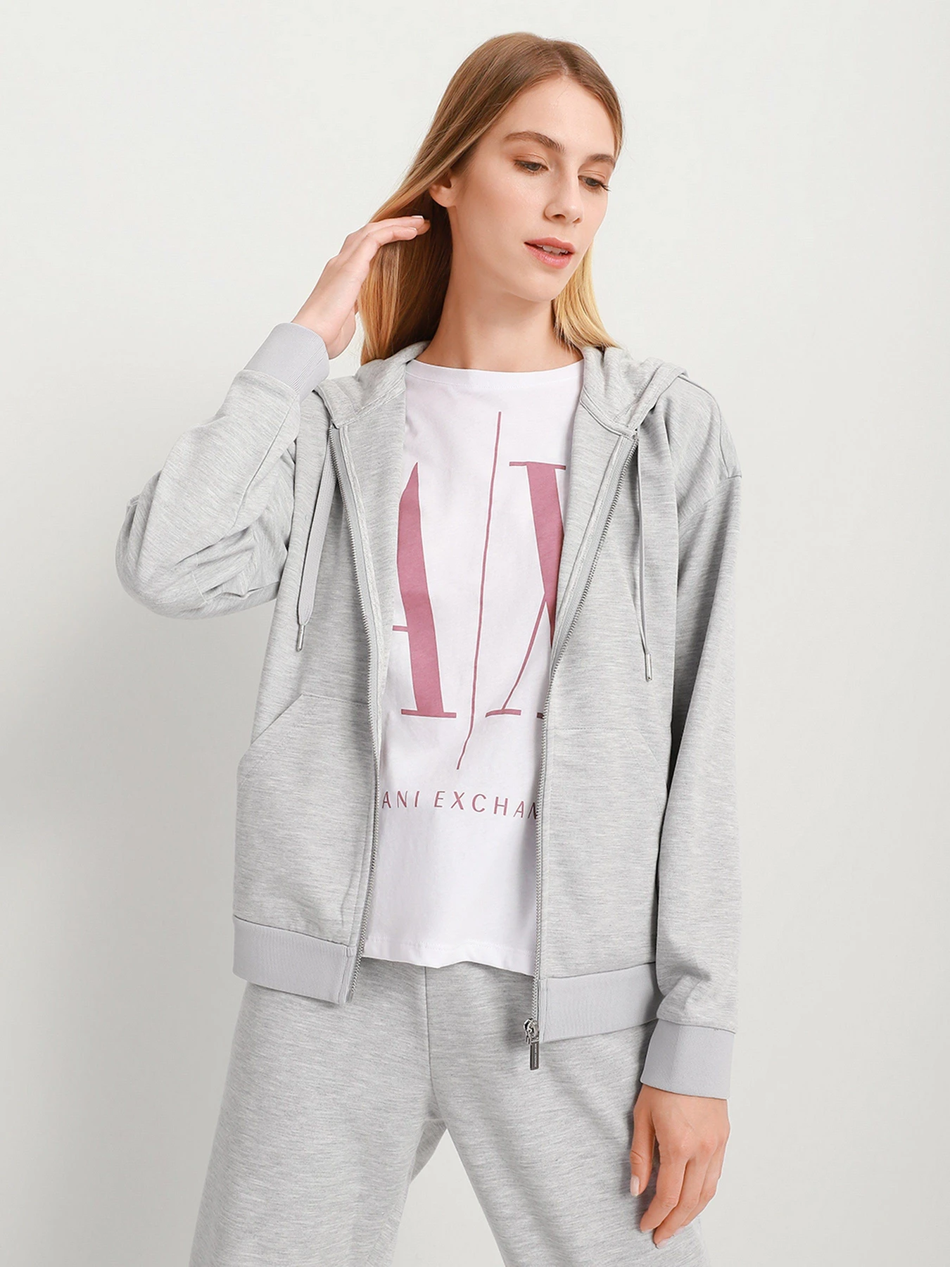 Худі та світшоти Armani Exchange модель 8NYM97-YJ1GZ-3929 Худі та світшоти Armani Exchange модель 8NYM97-YJ1GZ-3929 Фото