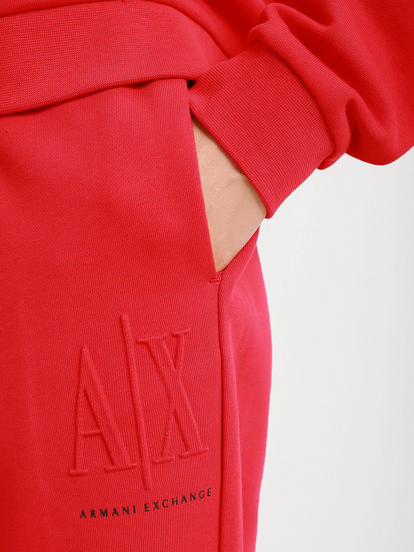 Брюки Armani Exchange модель 8NYPFX-YJ68Z-1492 Брюки Armani Exchange модель 8NYPFX-YJ68Z-1492 Фото