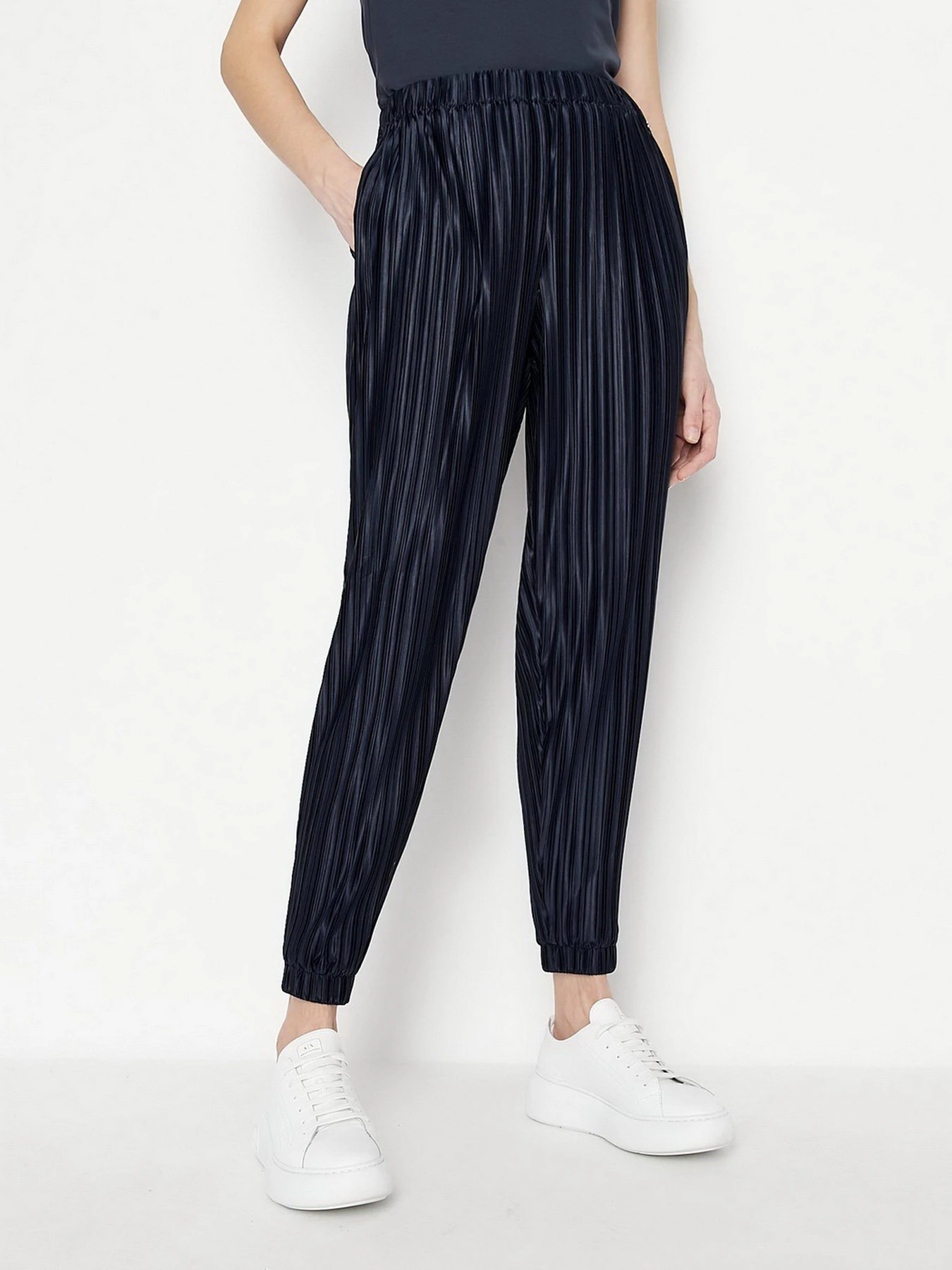 Брюки Armani Exchange модель 3LYP82-YJ3UZ-1593 Фото