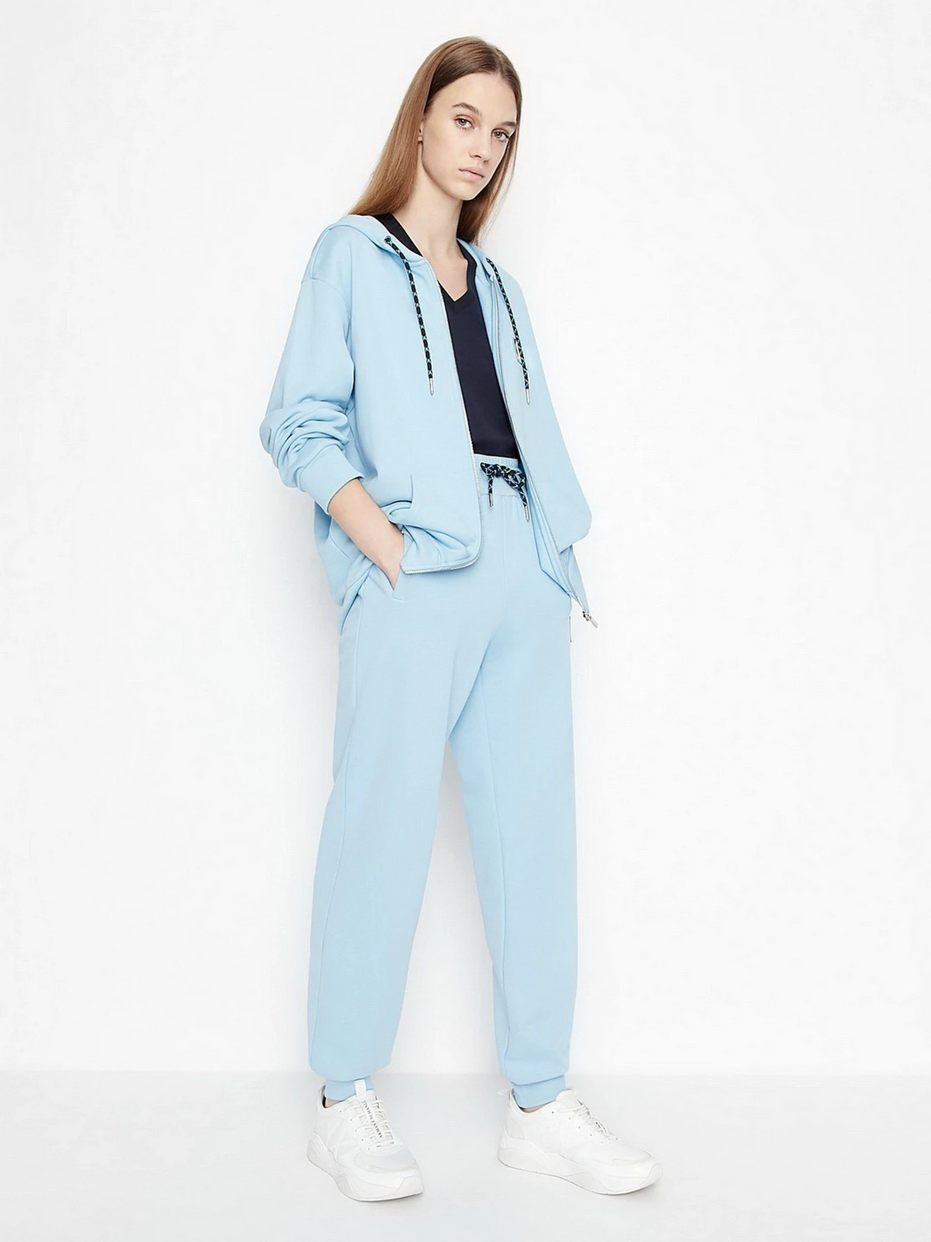 Худи и свитшоты Armani Exchange модель 3LYM55-YJ6UZ-15BL Худи и свитшоты Armani Exchange модель 3LYM55-YJ6UZ-15BL Фото