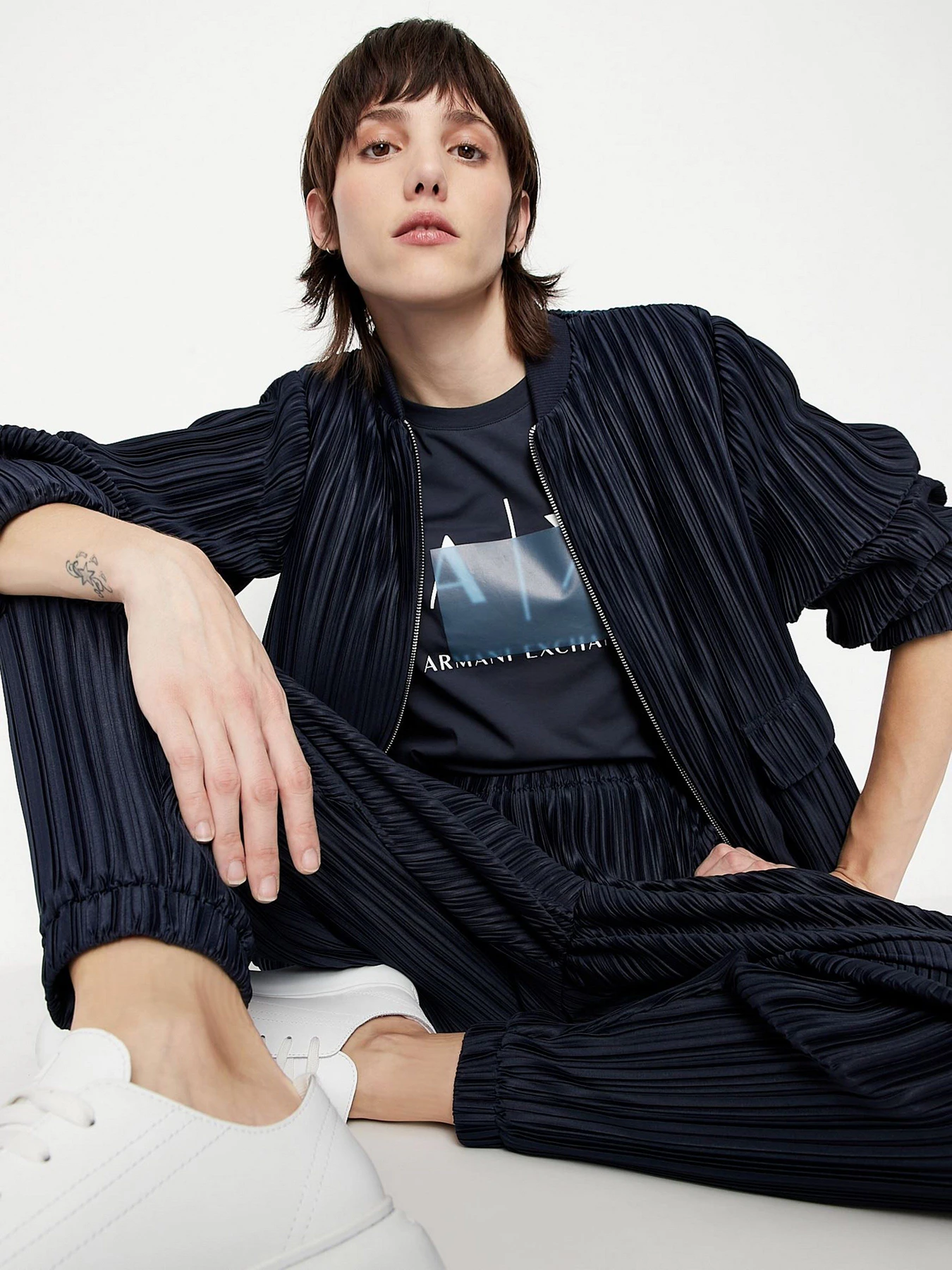 Футболки і поло Armani Exchange модель 3LYTKA-YJ5UZ-1593 Футболки і поло Armani Exchange модель 3LYTKA-YJ5UZ-1593 Фото