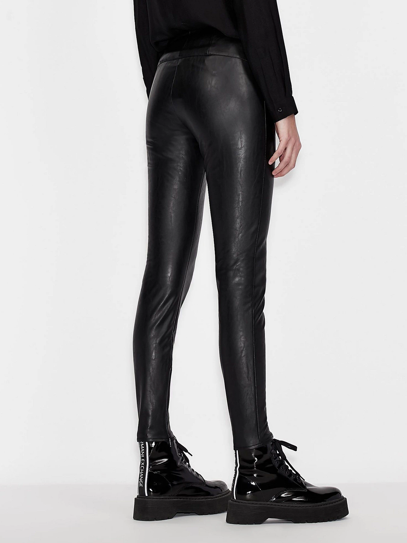 Брюки Armani Exchange модель 8NYP27-YNXJZ-1200 Брюки Armani Exchange модель 8NYP27-YNXJZ-1200 Фото