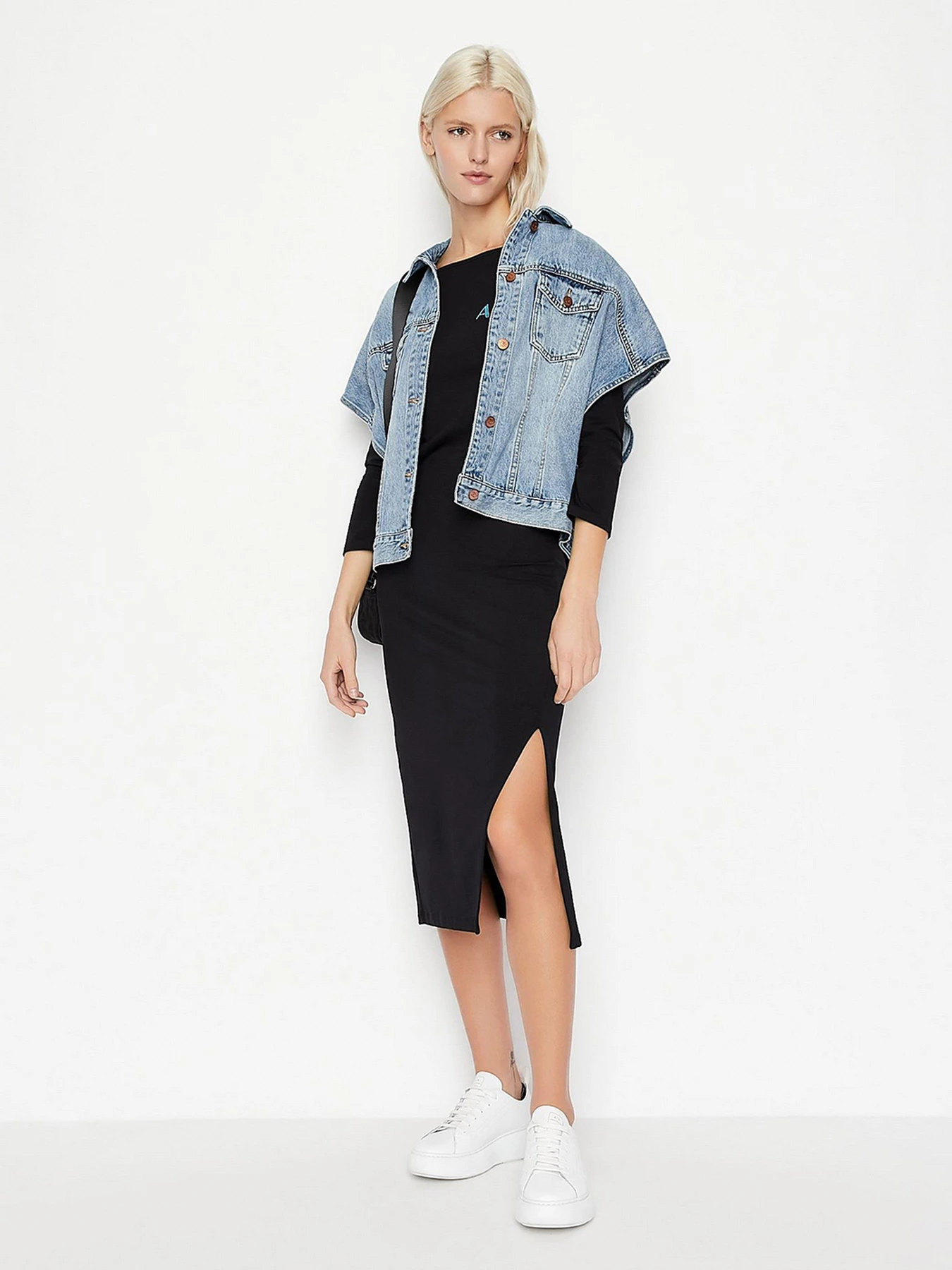 Платья Armani Exchange модель 3LYAAW-YJ1WZ-1200 Фото