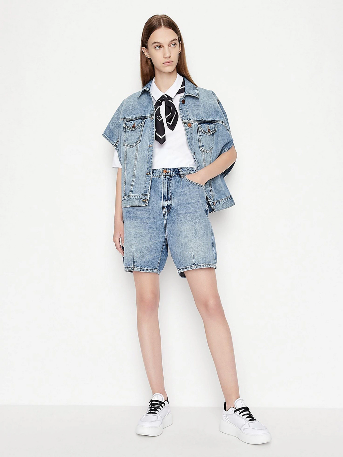 Рубашки Armani Exchange модель 3LYH14-YNWQZ-1000 Рубашки Armani Exchange модель 3LYH14-YNWQZ-1000 Фото