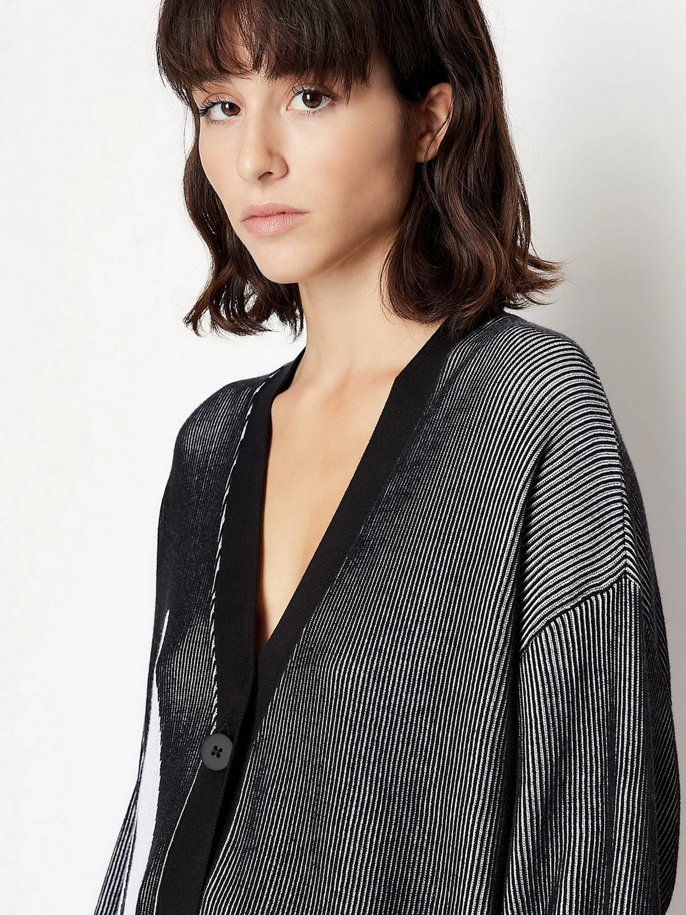 Свитры и кардиганы Armani Exchange модель 3LYE1C-YMB1Z-5208 Свитры и кардиганы Armani Exchange модель 3LYE1C-YMB1Z-5208 Фото