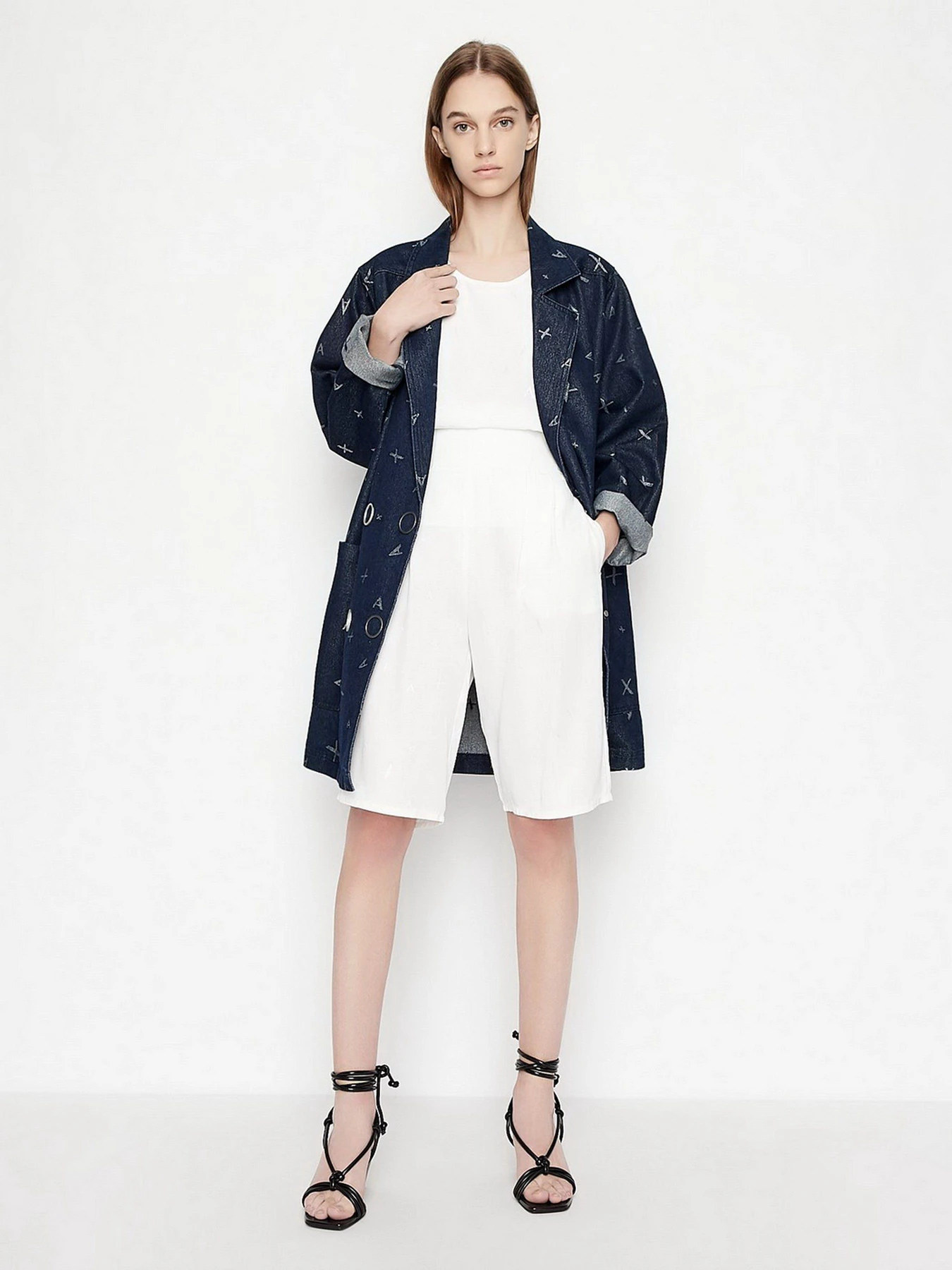 Пальто и плащи Armani Exchange модель 3LYK23-Y1SMZ-1500 Пальто и плащи Armani Exchange модель 3LYK23-Y1SMZ-1500 Фото