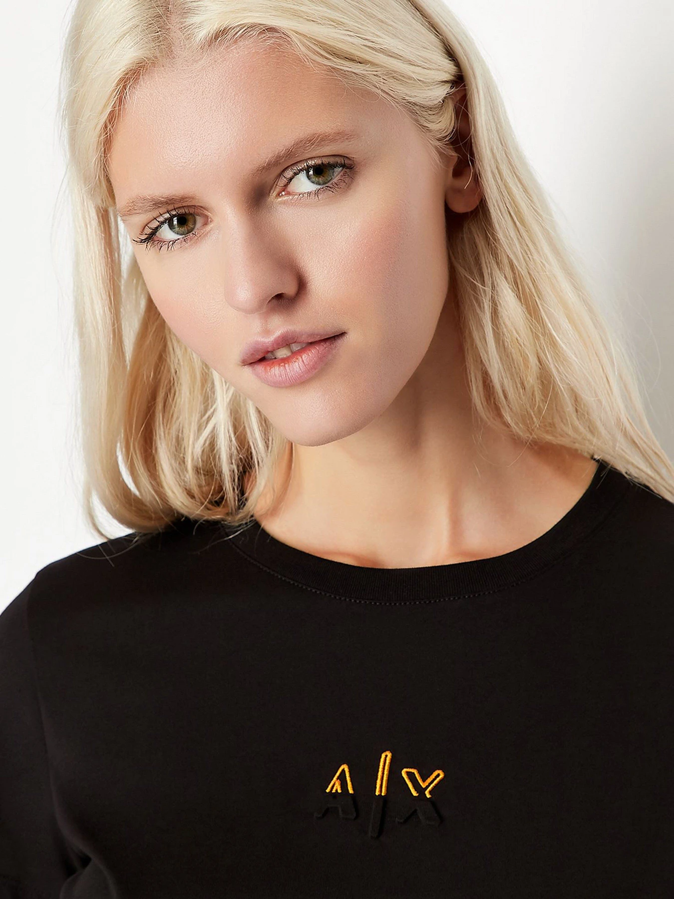 Футболки и поло Armani Exchange модель 3LYTAD-YJ3RZ-1200 Футболки и поло Armani Exchange модель 3LYTAD-YJ3RZ-1200 Фото