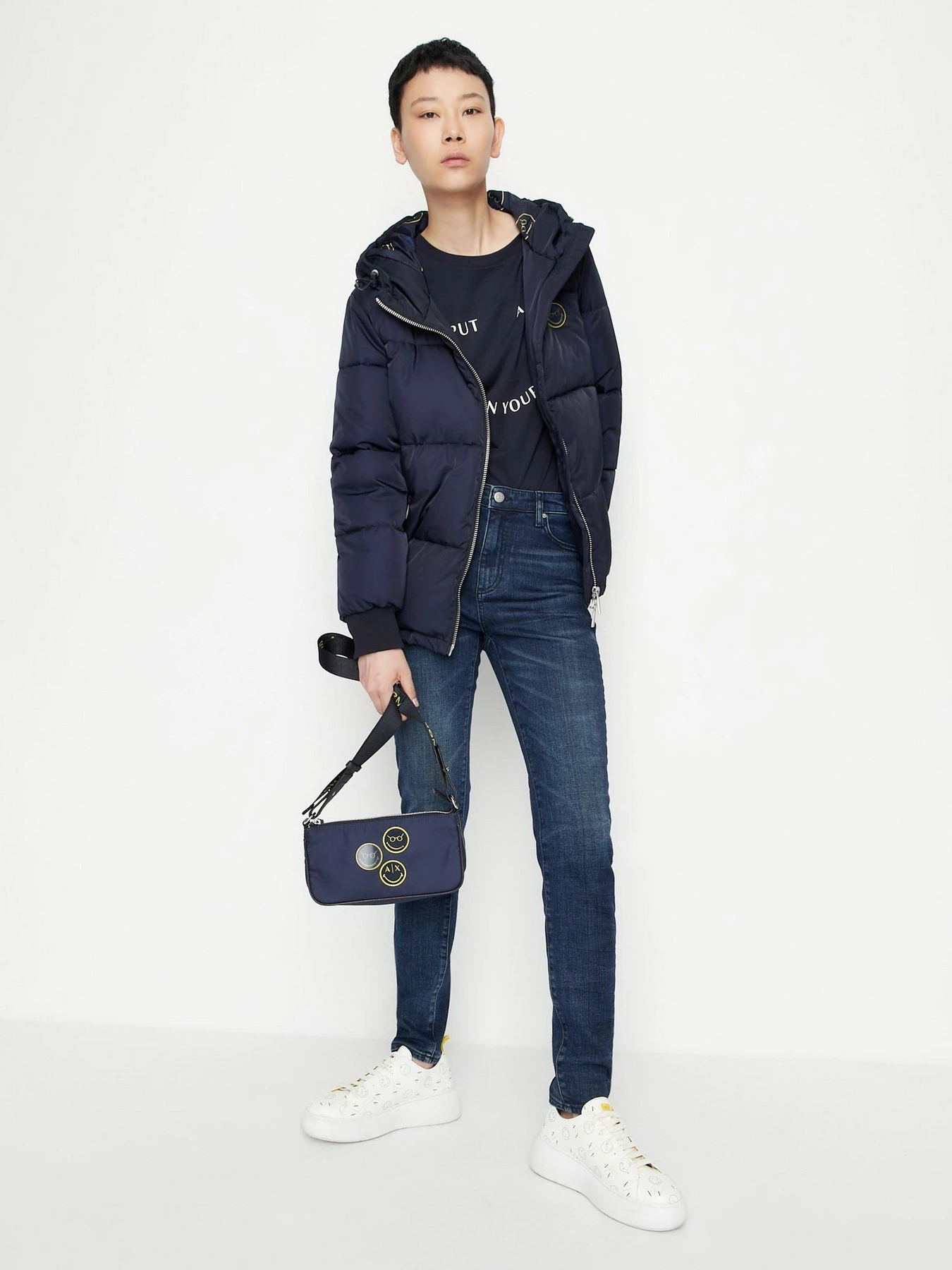 Куртки та дублянки Armani Exchange Exchange Smileyworld® модель 6LYB19-YNLYZ-1593 Куртки та дублянки Armani Exchange Exchange Smileyworld® модель 6LYB19-YNLYZ-1593 Фото
