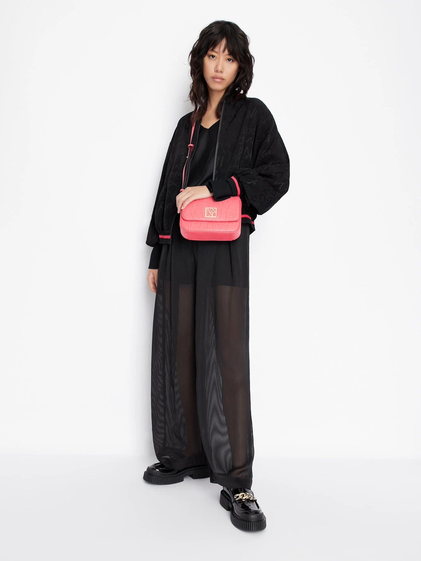 Куртки та дублянки Armani Exchange модель 6LYB37-YN5FZ-9231 Куртки та дублянки Armani Exchange модель 6LYB37-YN5FZ-9231 Фото