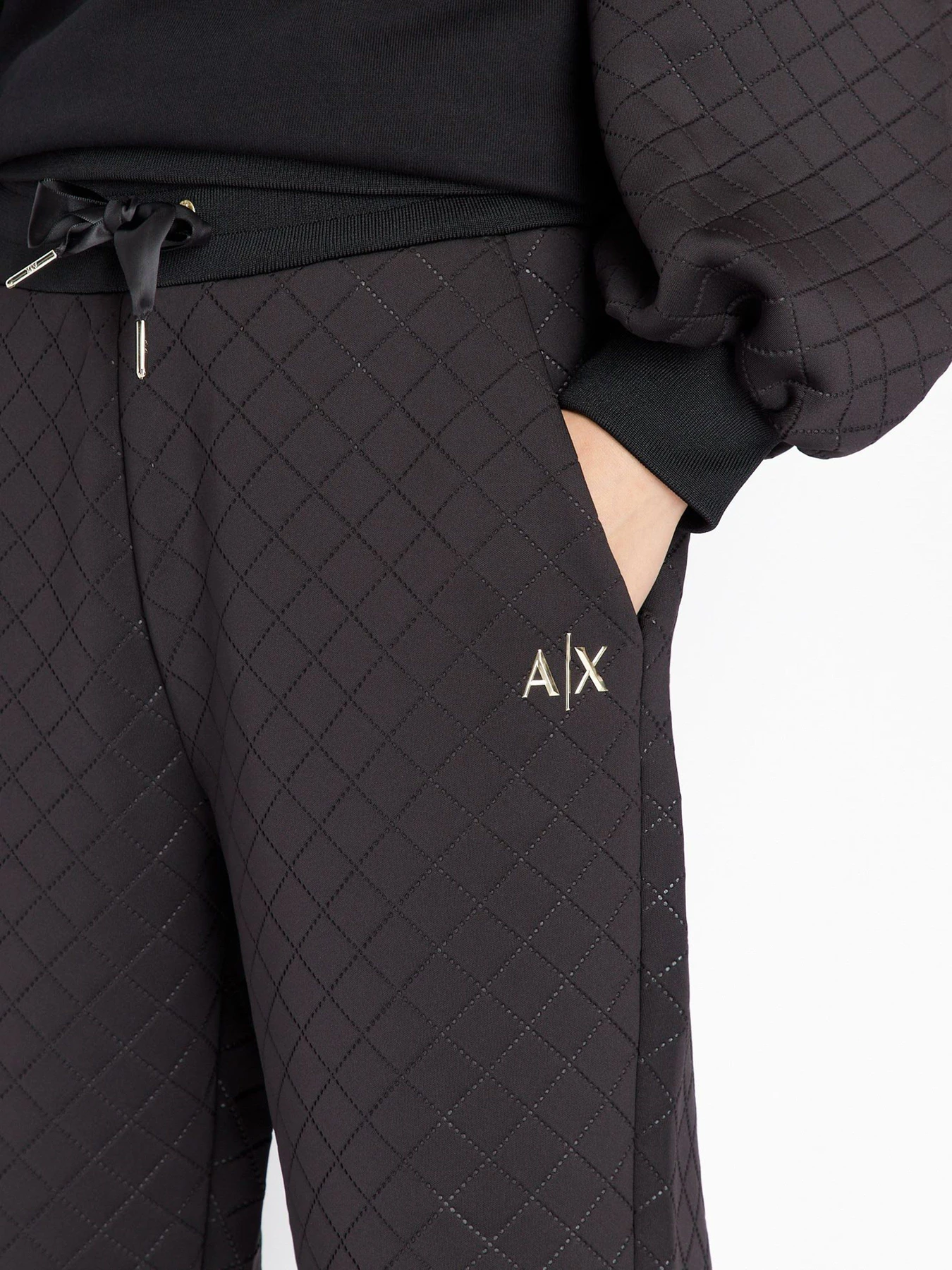 Брюки Armani Exchange модель 6LYP94-YJ3WZ-1200 Брюки Armani Exchange модель 6LYP94-YJ3WZ-1200 Фото