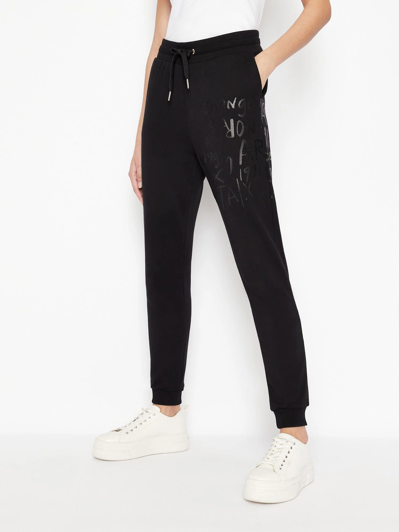Брюки Armani Exchange модель 6LYP96-YJCCZ-1200 Брюки Armani Exchange модель 6LYP96-YJCCZ-1200 Фото