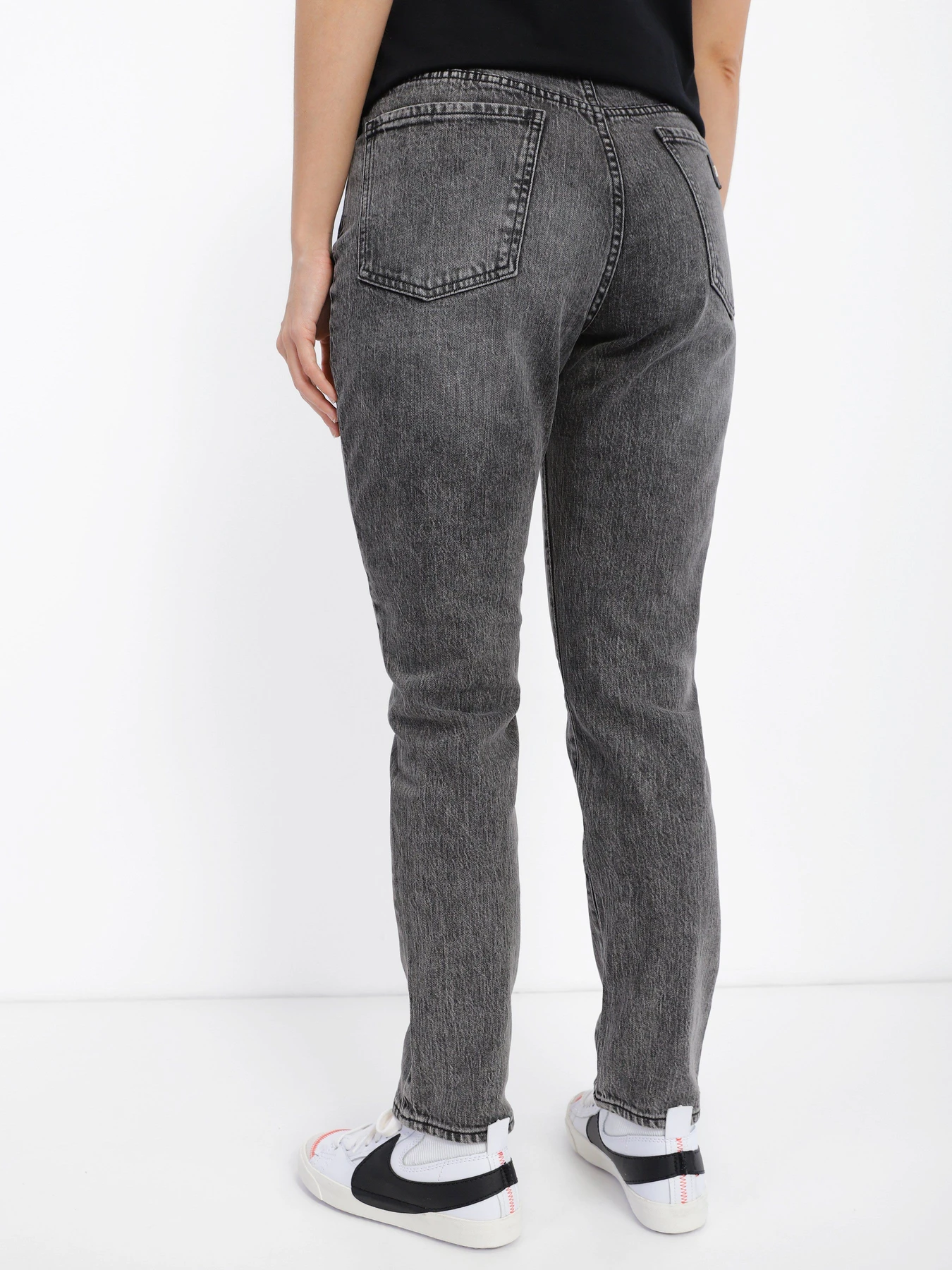 Джинсы Armani Exchange J51 модель 6LYJ51-Y1HFZ-0903 Джинсы Armani Exchange J51 модель 6LYJ51-Y1HFZ-0903 Фото
