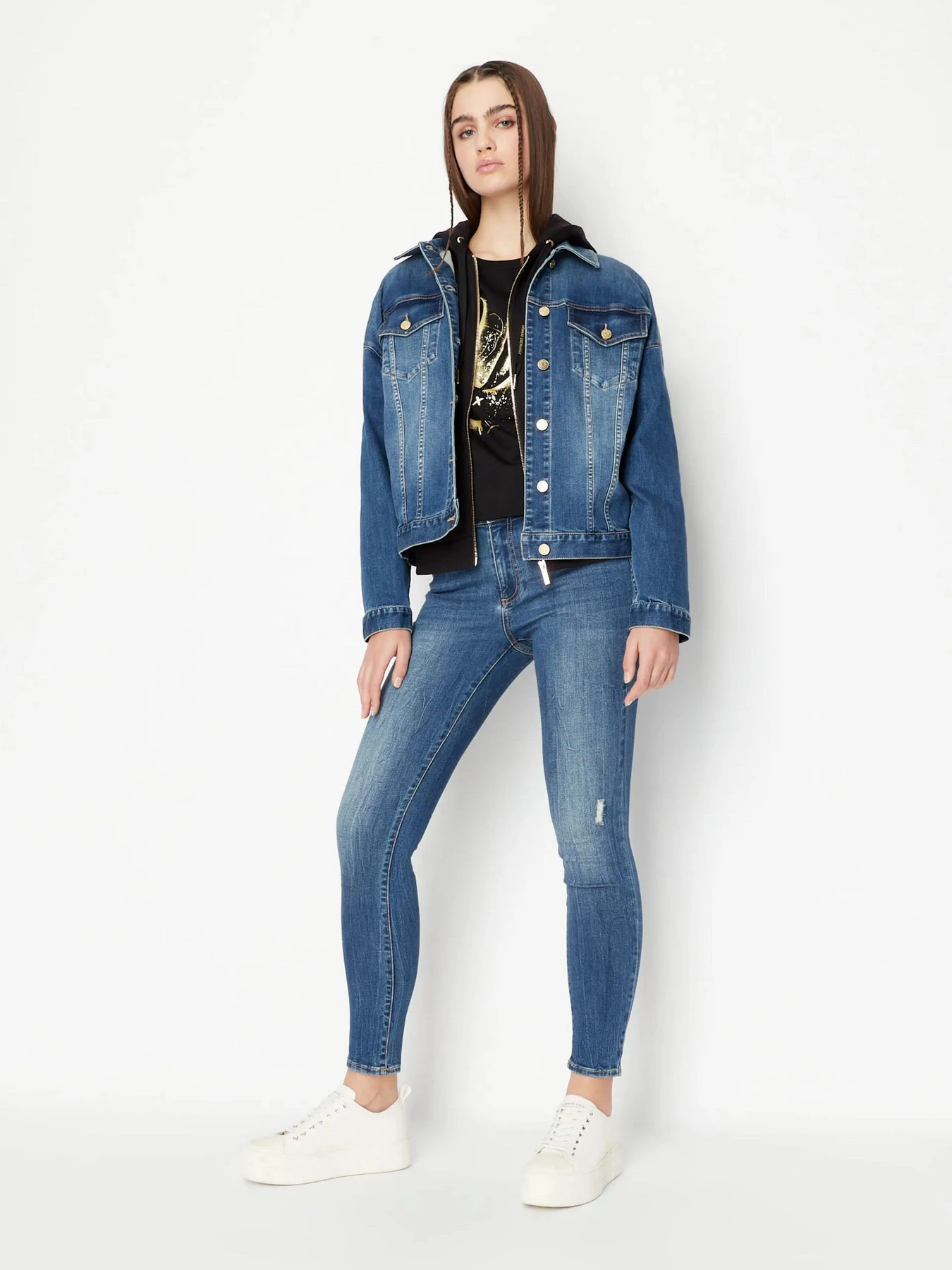 Джинсы Armani Exchange Lunar New Year J10 модель 3RYJ10-Y1EEZ-1500 Джинсы Armani Exchange Lunar New Year J10 модель 3RYJ10-Y1EEZ-1500 Фото