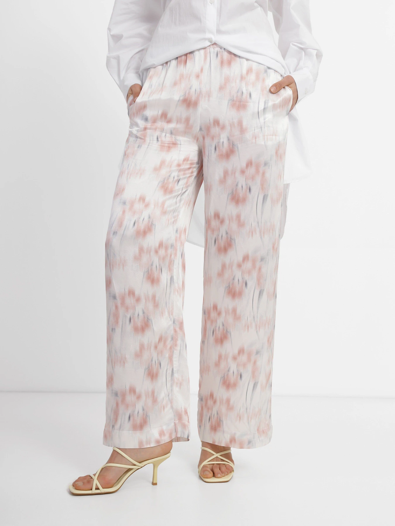 Штани Armani Exchange модель 3RYP28-YN1LZ-71AF Фото