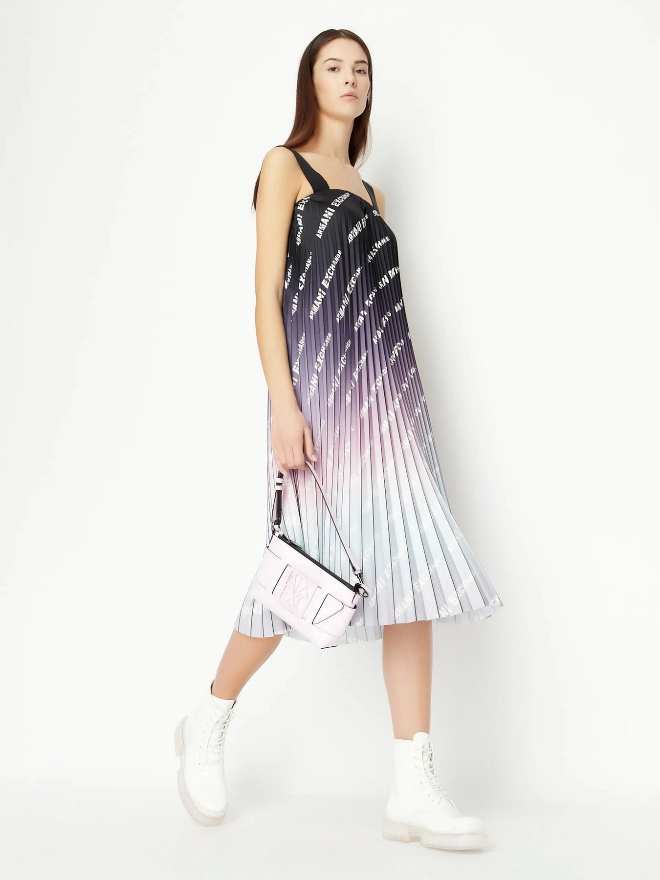 Платья Armani Exchange модель 3RYA19-YNJ5Z-22BM Платья Armani Exchange модель 3RYA19-YNJ5Z-22BM Фото
