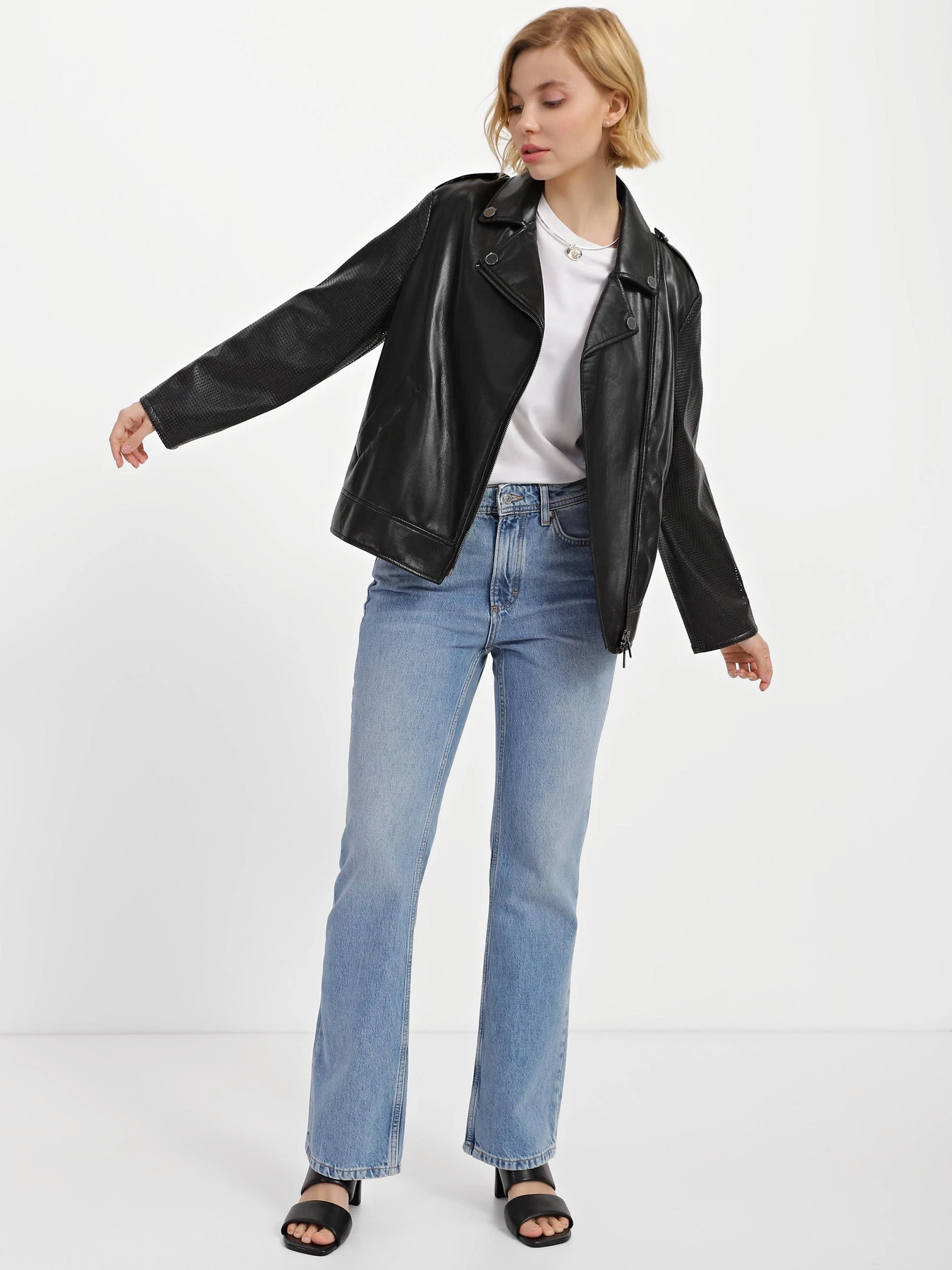 Куртки та дублянки Armani Exchange модель 3RYB14-YN3GZ-1200 Куртки та дублянки Armani Exchange модель 3RYB14-YN3GZ-1200 Фото