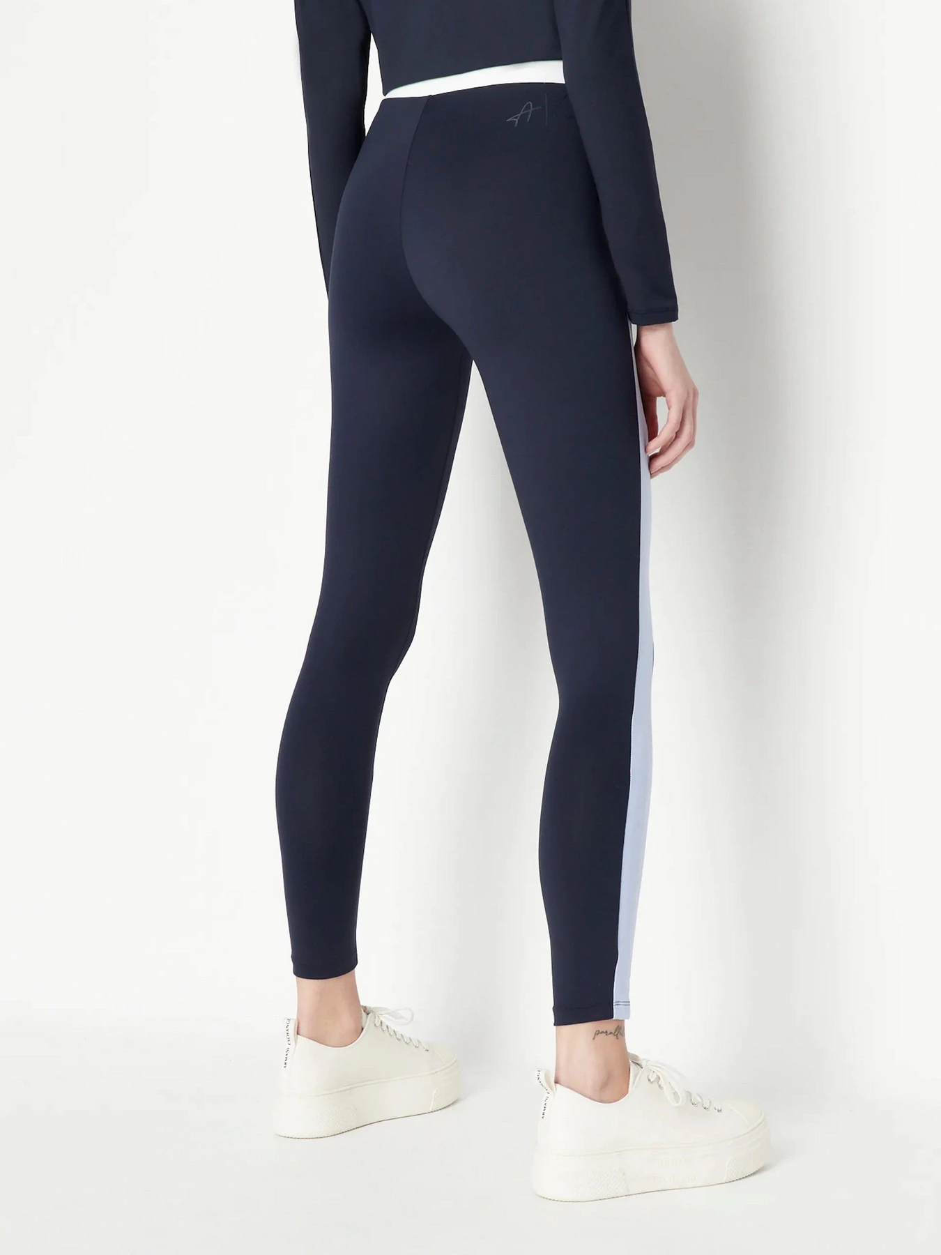 Штани Armani Exchange модель 3RYPED-YJDKZ-65AL Штани Armani Exchange модель 3RYPED-YJDKZ-65AL Фото