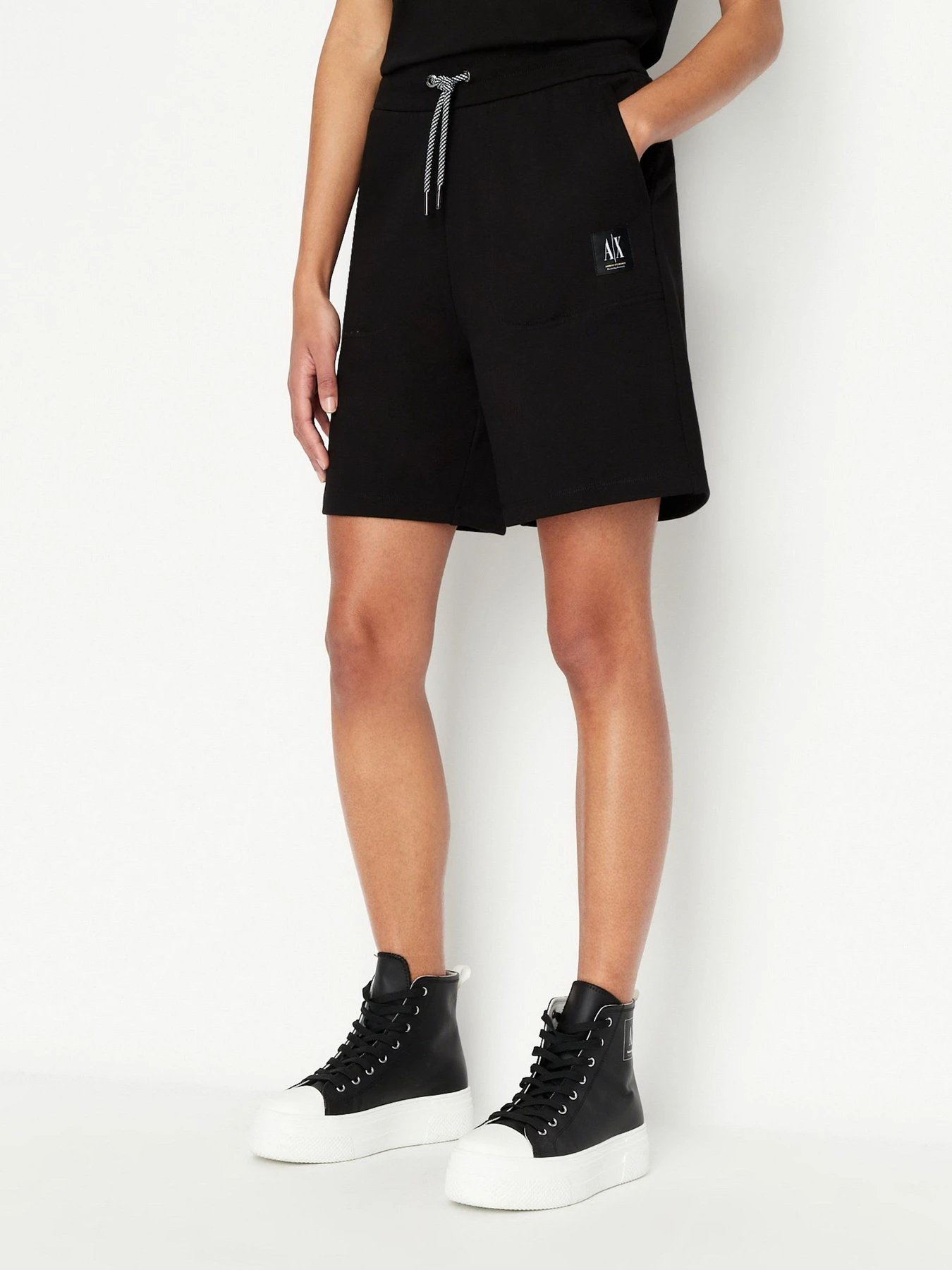 Шорты Armani Exchange модель 3RYS88-YJDVZ-1200 Шорты Armani Exchange модель 3RYS88-YJDVZ-1200 Фото