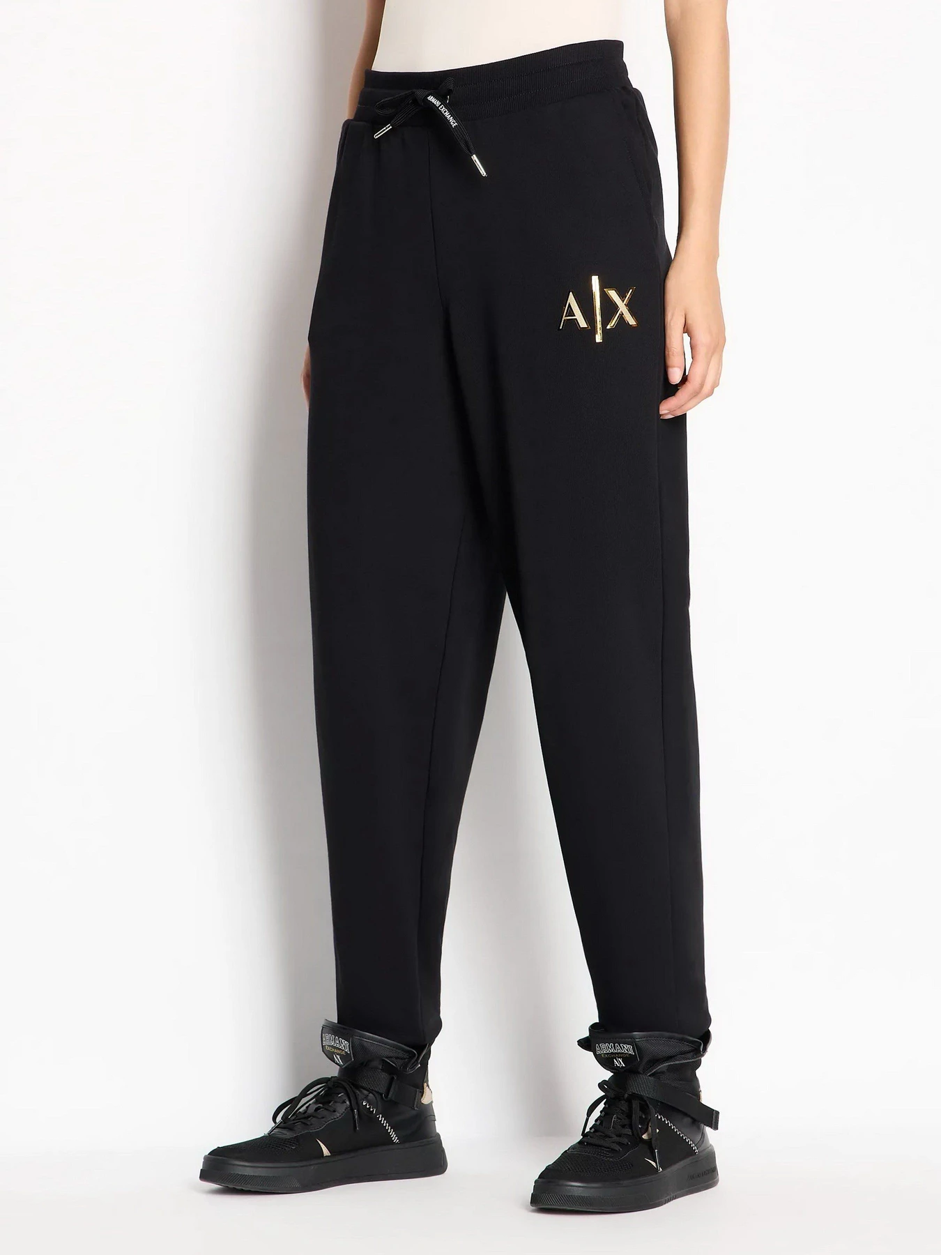 Брюки Armani Exchange модель 6RYP71-YJDBZ-1200 Брюки Armani Exchange модель 6RYP71-YJDBZ-1200 Фото