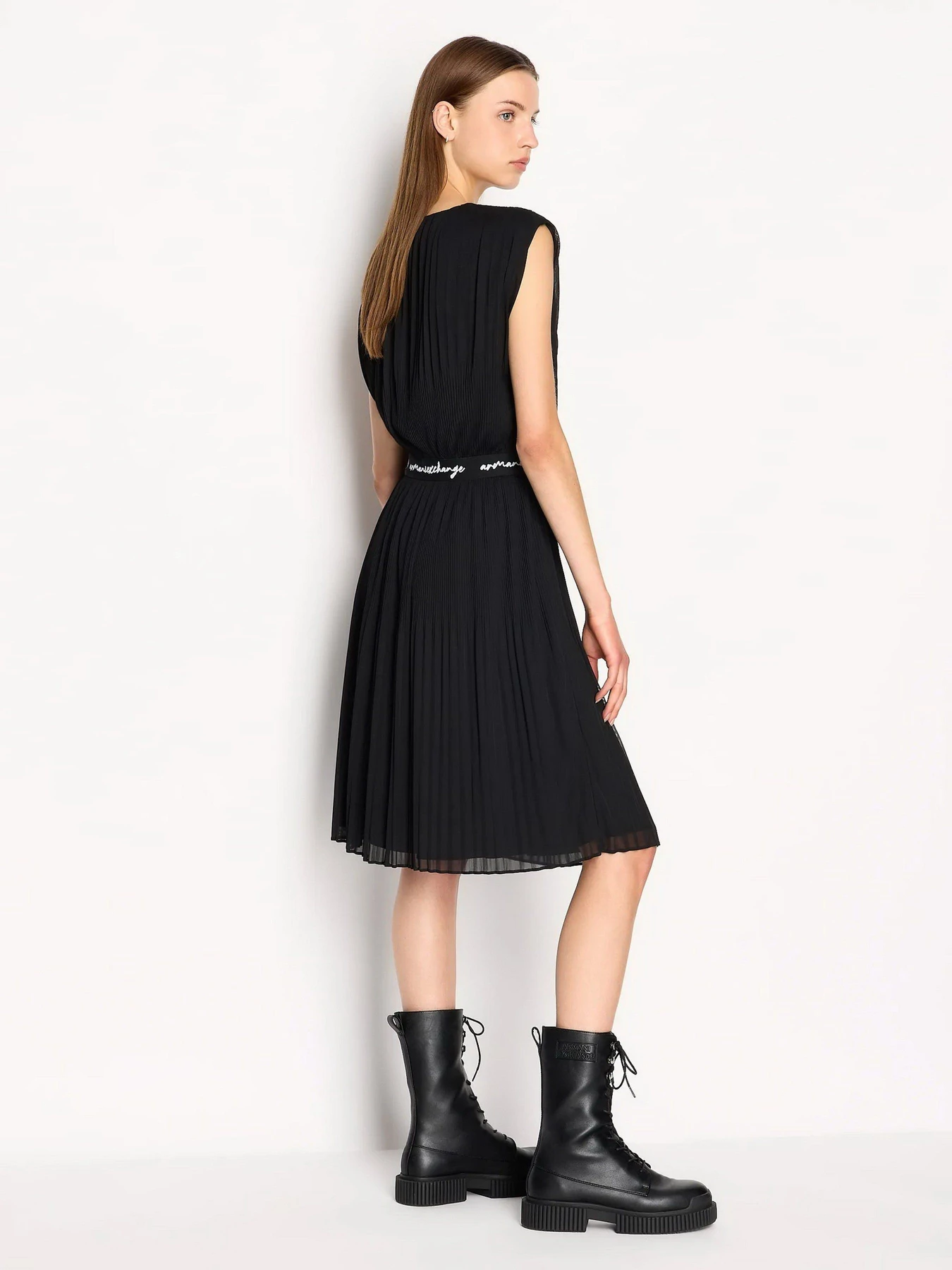 Платья Armani Exchange модель 6RYA09-YN3PZ-1200 Фото