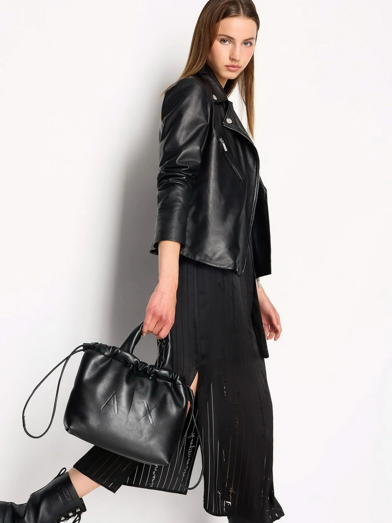 Платья Armani Exchange модель 6RYA11-YN2KZ-02EL Платья Armani Exchange модель 6RYA11-YN2KZ-02EL Фото