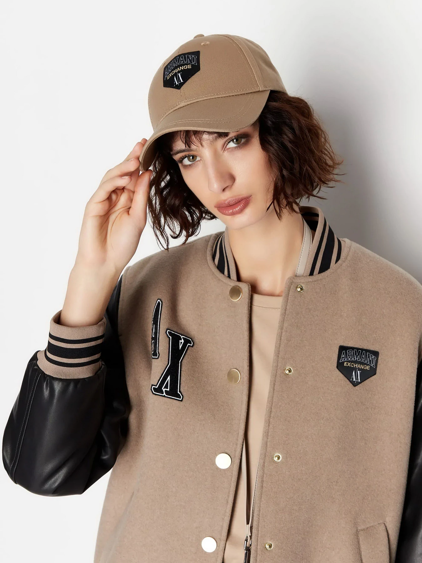 Куртки и дубленки Armani Exchange Campus модель 6RYB29-YN3MZ-4724 Куртки и дубленки Armani Exchange Campus модель 6RYB29-YN3MZ-4724 Фото