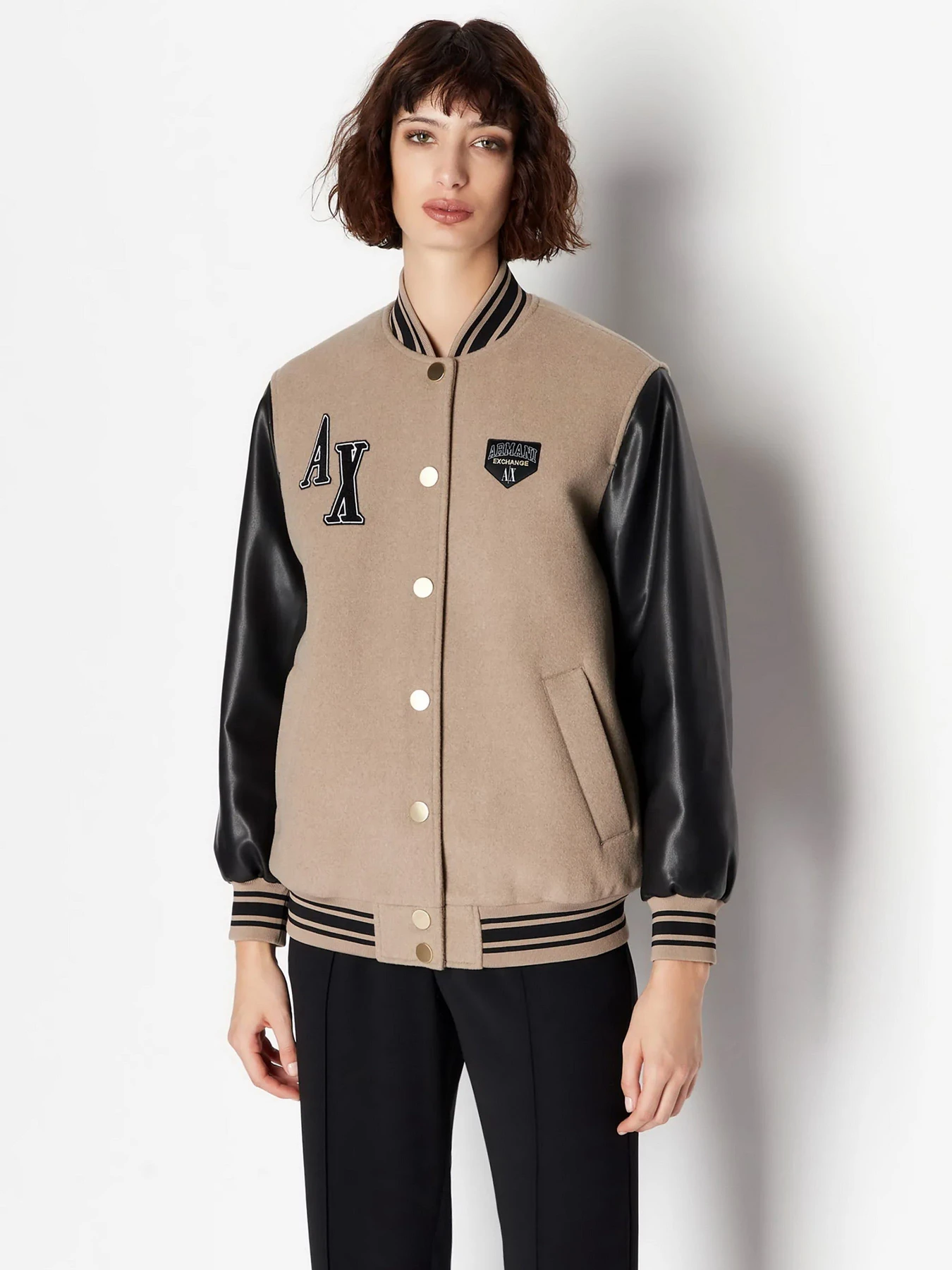 Куртки и дубленки Armani Exchange Campus модель 6RYB29-YN3MZ-4724 Куртки и дубленки Armani Exchange Campus модель 6RYB29-YN3MZ-4724 Фото