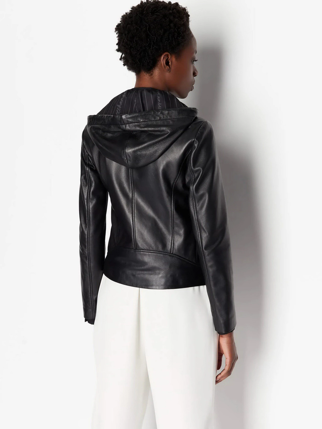 Куртки та дублянки Armani Exchange модель 6RYB50-YLP2Z-1200 Куртки та дублянки Armani Exchange модель 6RYB50-YLP2Z-1200 Фото