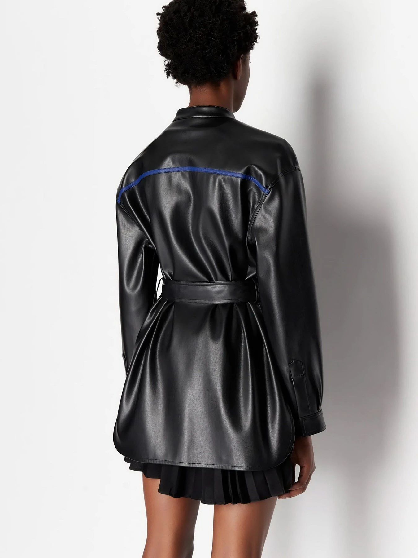 Куртки та дублянки Armani Exchange модель 6RYB52-YN8PZ-1200 Куртки та дублянки Armani Exchange модель 6RYB52-YN8PZ-1200 Фото