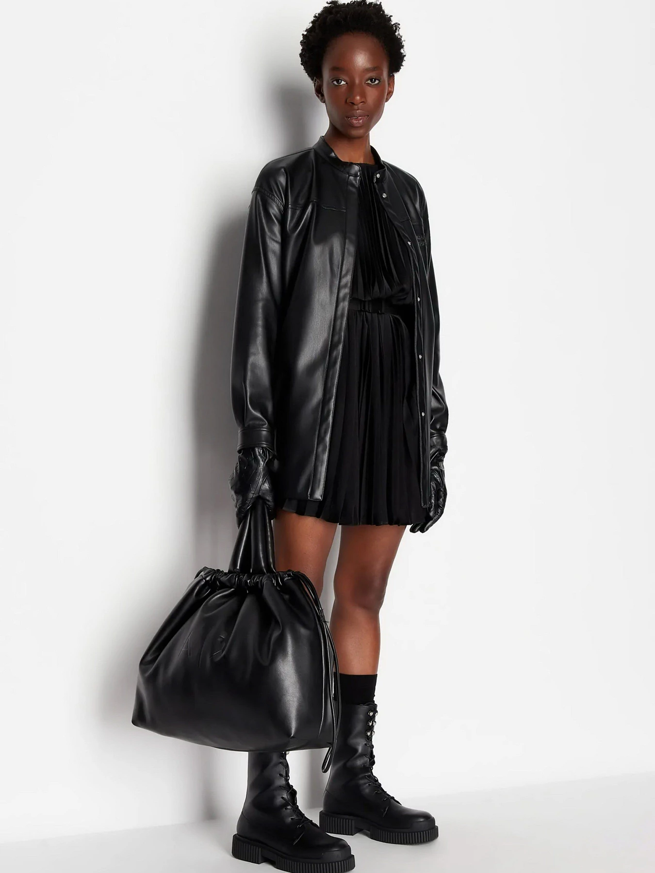 Куртки та дублянки Armani Exchange модель 6RYB52-YN8PZ-1200 Куртки та дублянки Armani Exchange модель 6RYB52-YN8PZ-1200 Фото
