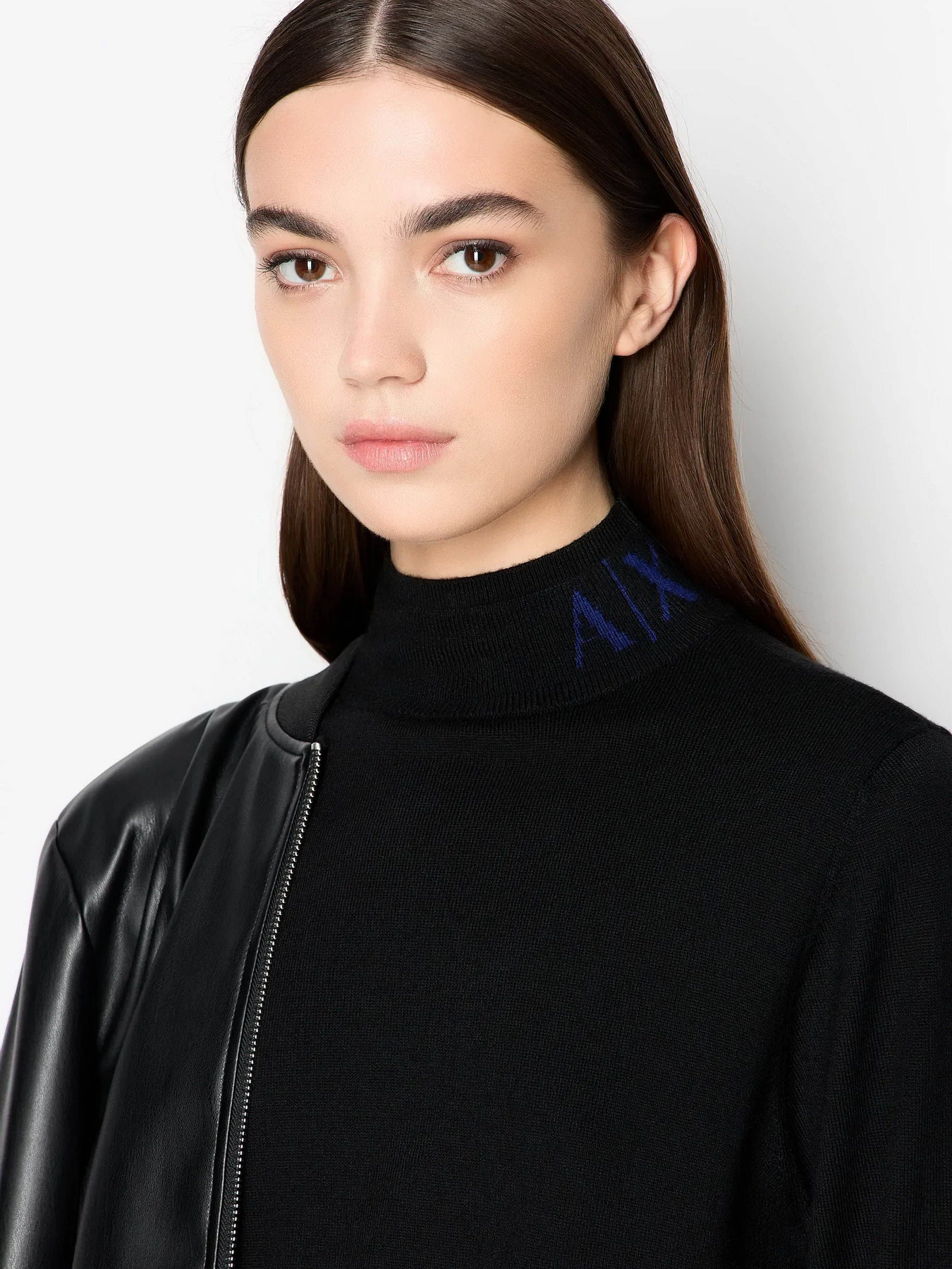 Свитры и кардиганы Armani Exchange модель 6RYM1K-YME3Z-1200 Свитры и кардиганы Armani Exchange модель 6RYM1K-YME3Z-1200 Фото