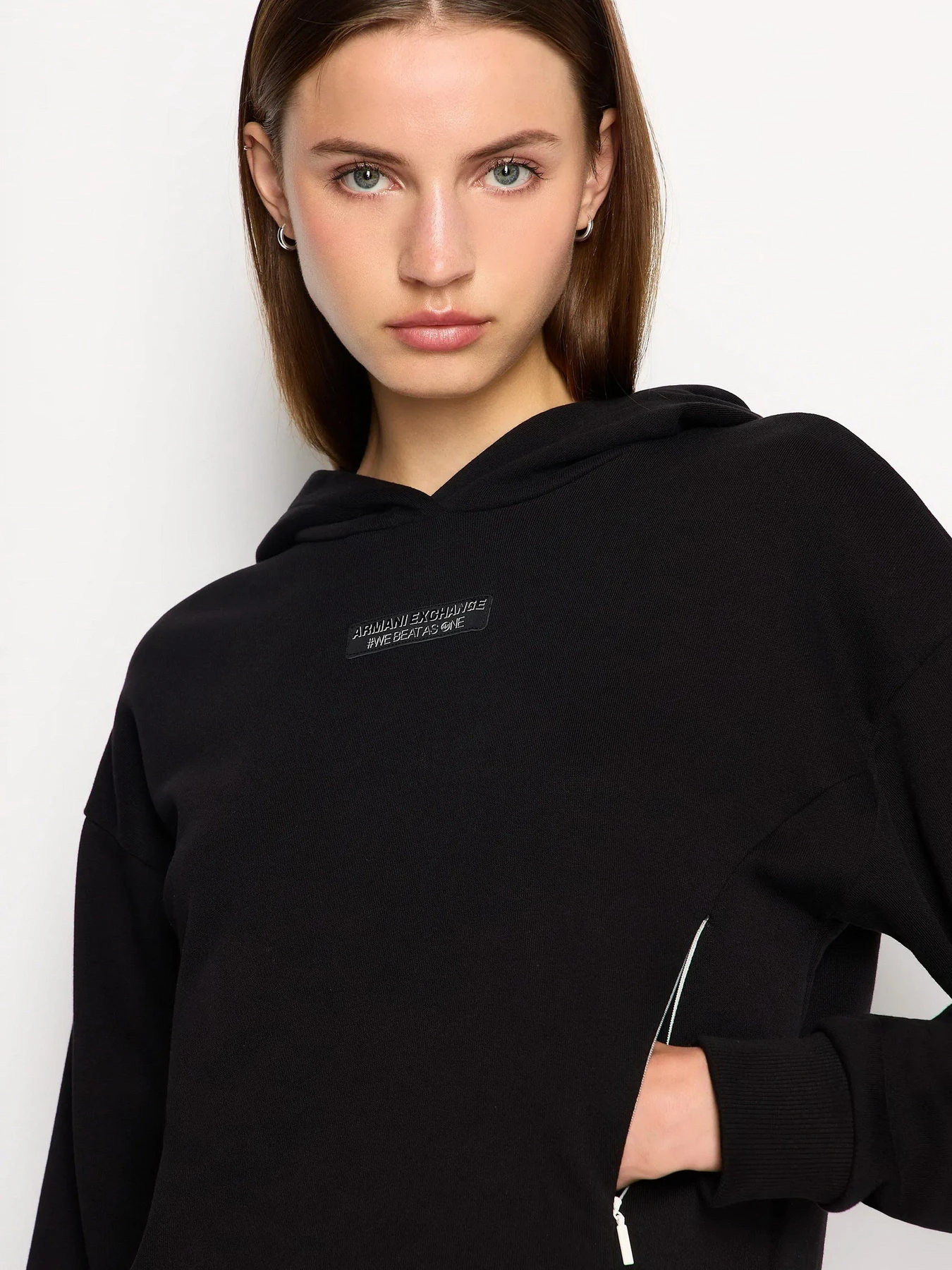 Худі та світшоти Armani Exchange модель 6RYM62-YJEBZ-1200 Худі та світшоти Armani Exchange модель 6RYM62-YJEBZ-1200 Фото