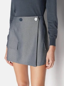 Спідниці Armani Exchange модель 6RYN22-YN6MZ-25ES Фото