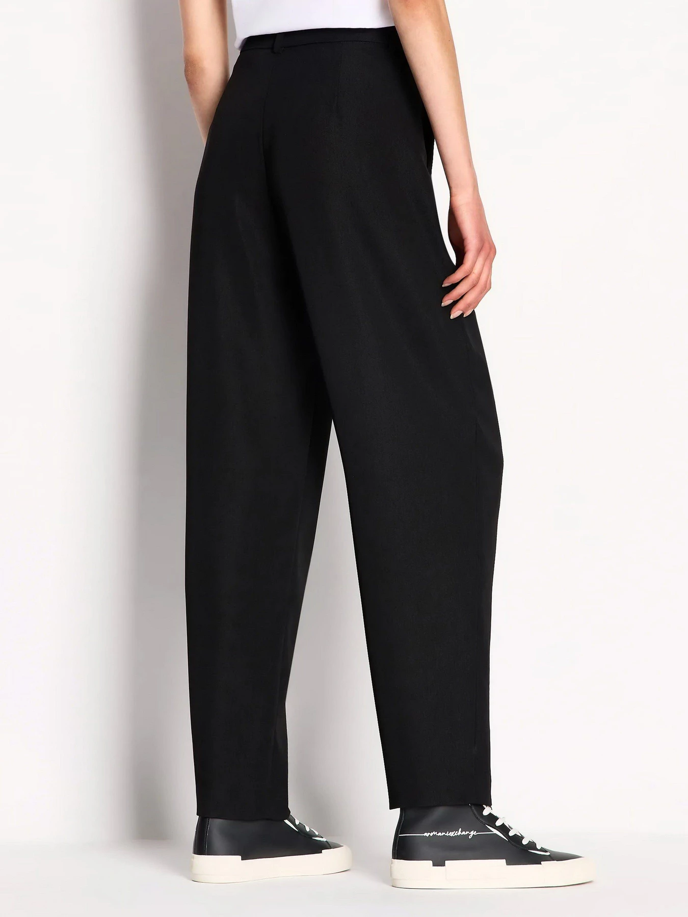 Брюки Armani Exchange модель 6RYP05-YN4LZ-1200 Фото