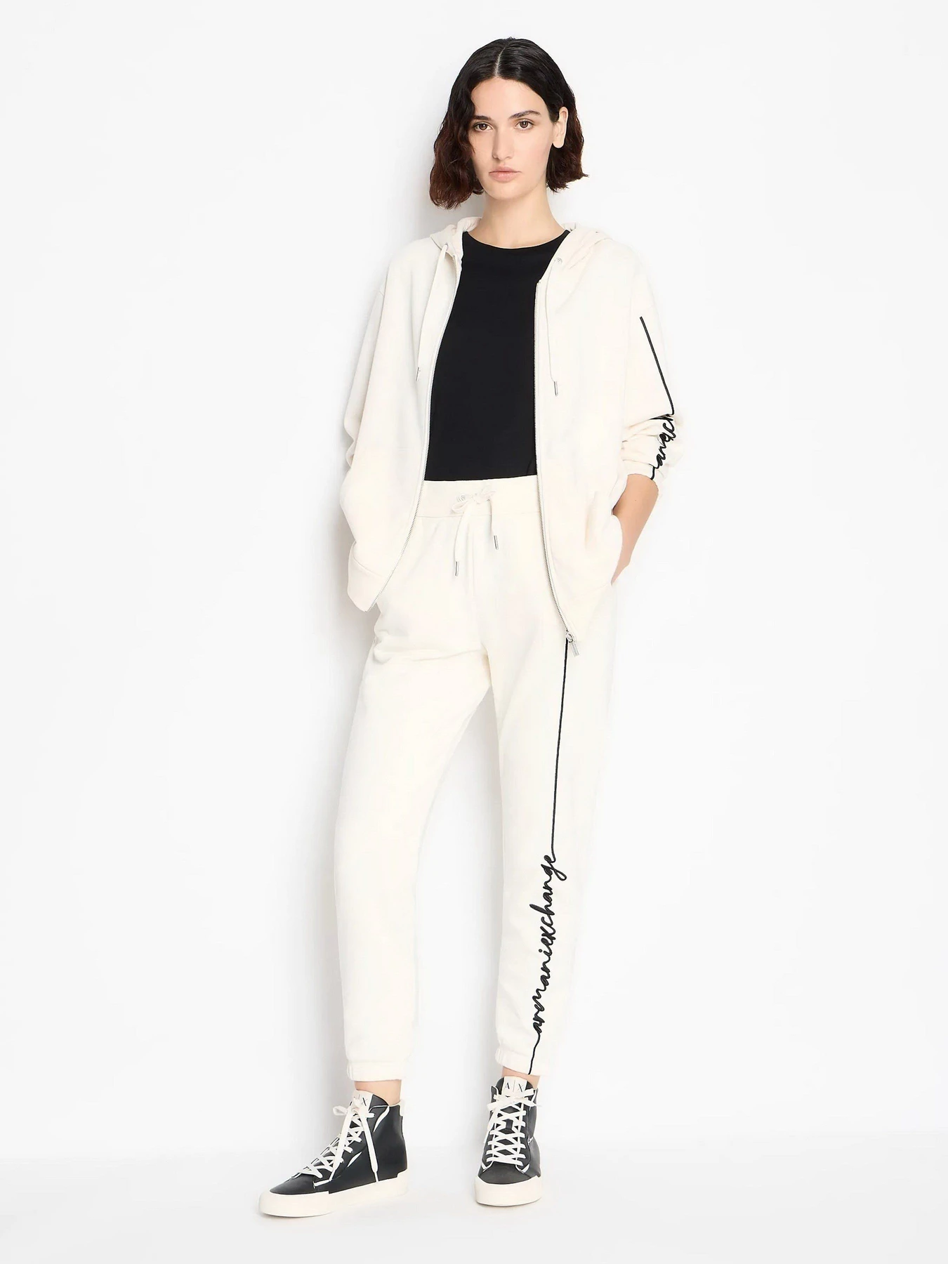 Штани Armani Exchange модель 6RYP70-YJBRZ-1130 Фото
