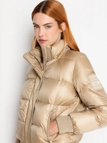 Куртки и дубленки Armani Exchange Icon Period модель 8NYB40-YNYNZ-0748 Фото