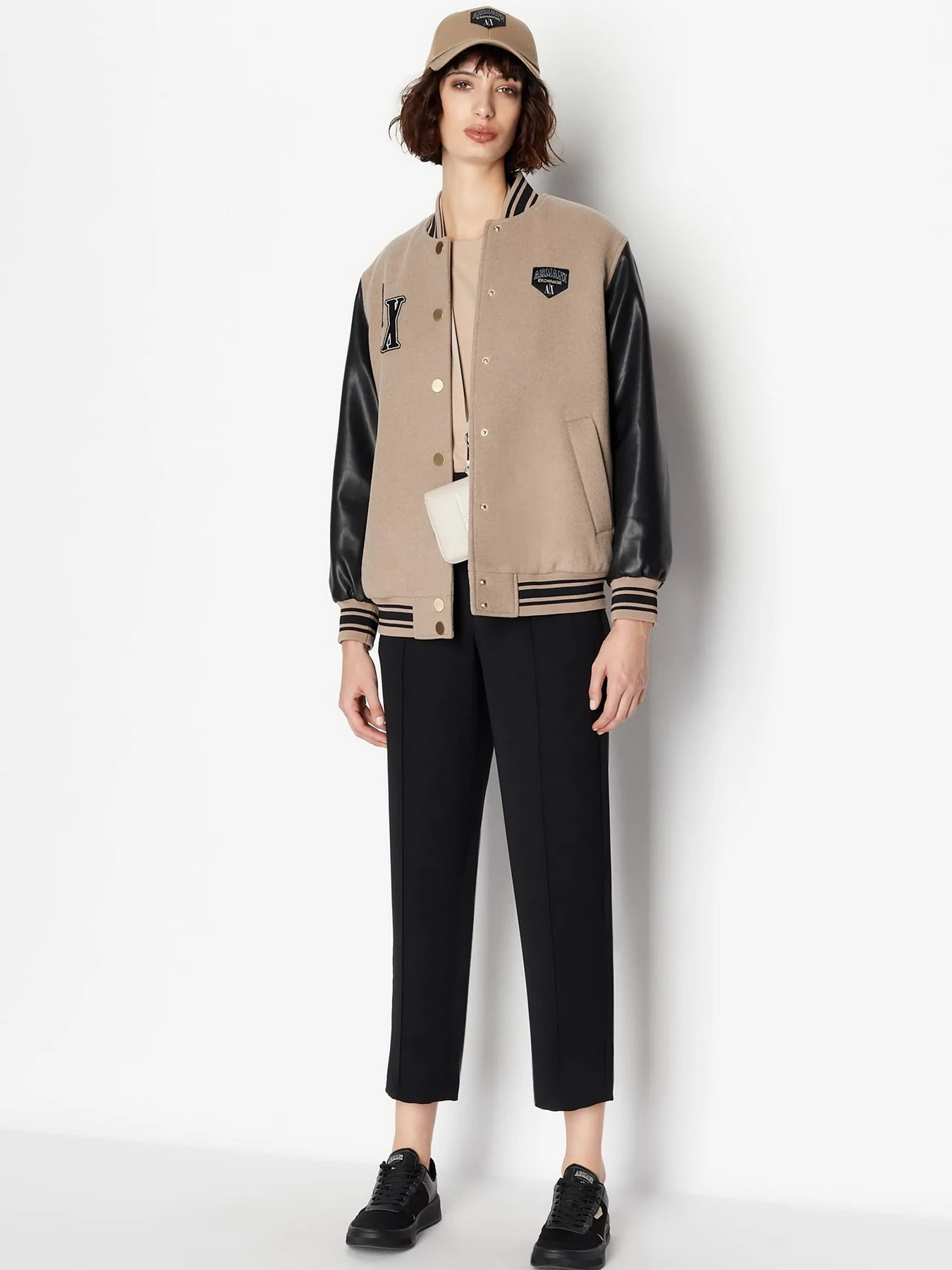 Футболки і поло Armani Exchange Campus модель 6RYT38-YJ7VZ-0748 Фото
