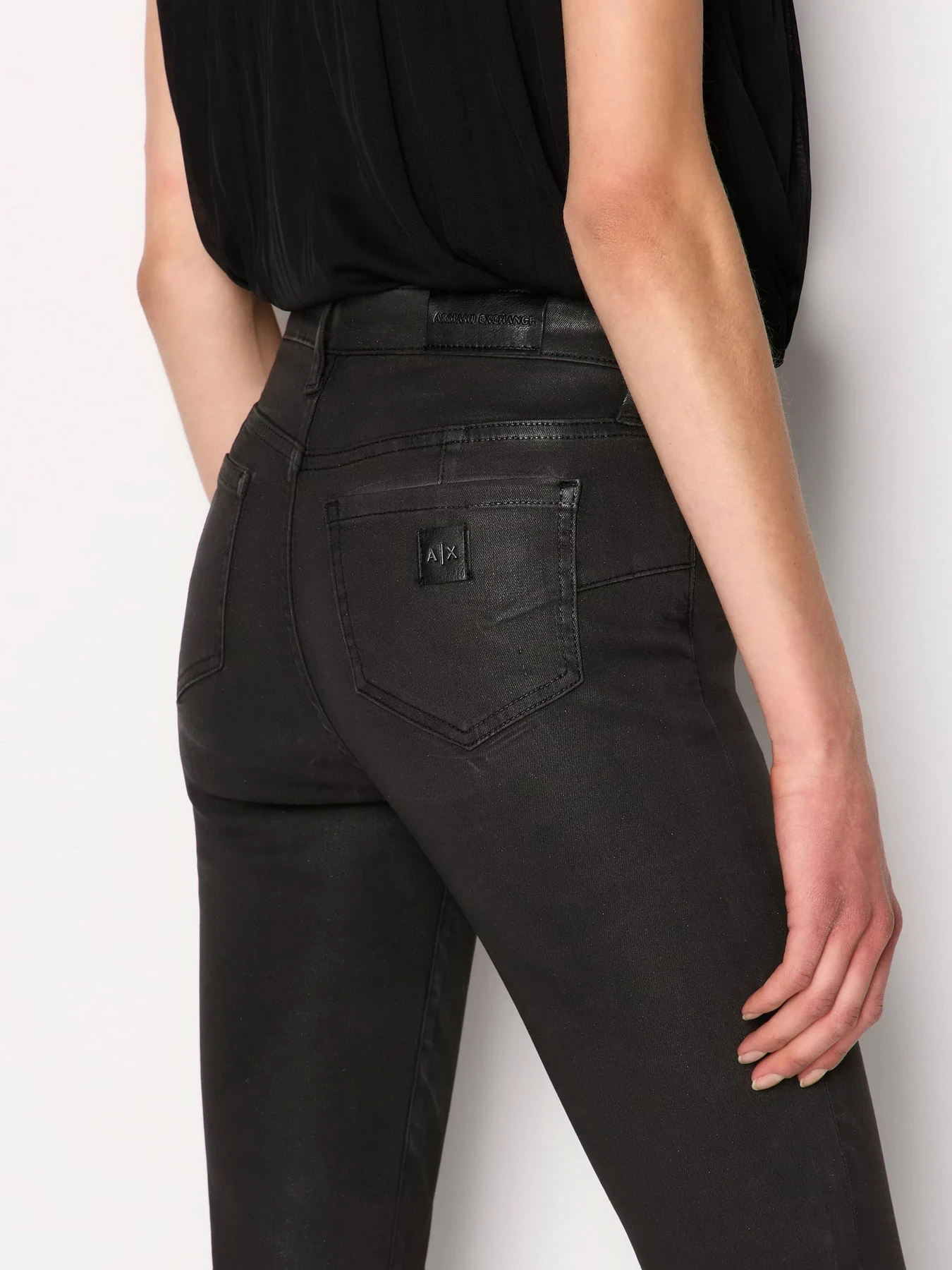 Джинси Armani Exchange J69 модель 6RYJ69-Y13AZ-0204 Джинси Armani Exchange J69 модель 6RYJ69-Y13AZ-0204 Фото
