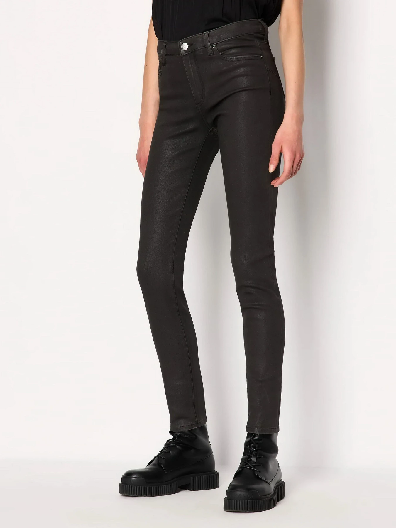 Джинси Armani Exchange J69 модель 6RYJ69-Y13AZ-0204 Джинси Armani Exchange J69 модель 6RYJ69-Y13AZ-0204 Фото