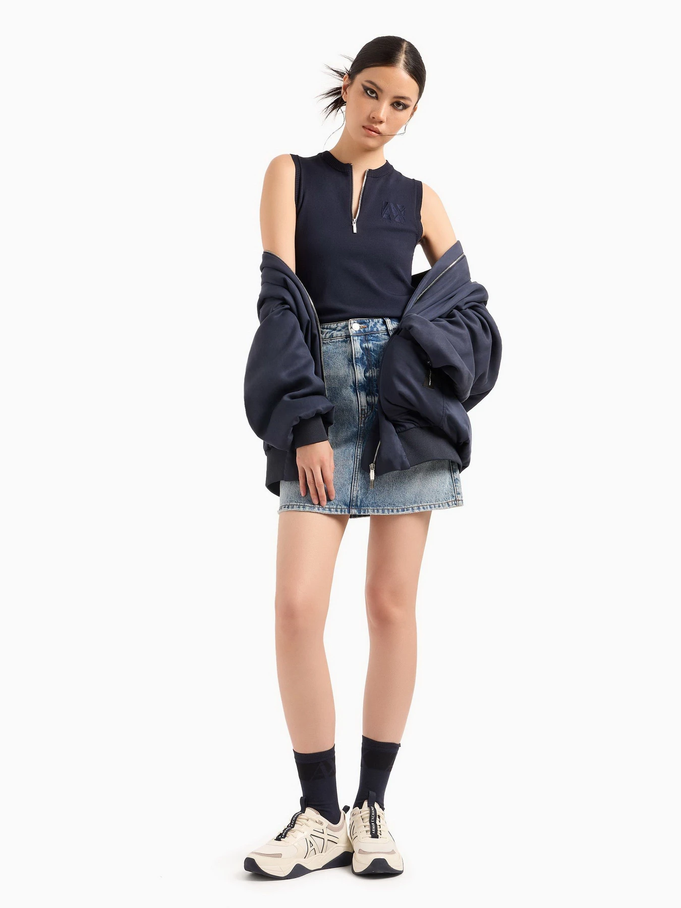 Куртки и дубленки Armani Exchange модель 3DYB07-YNYEZ-1593 Фото